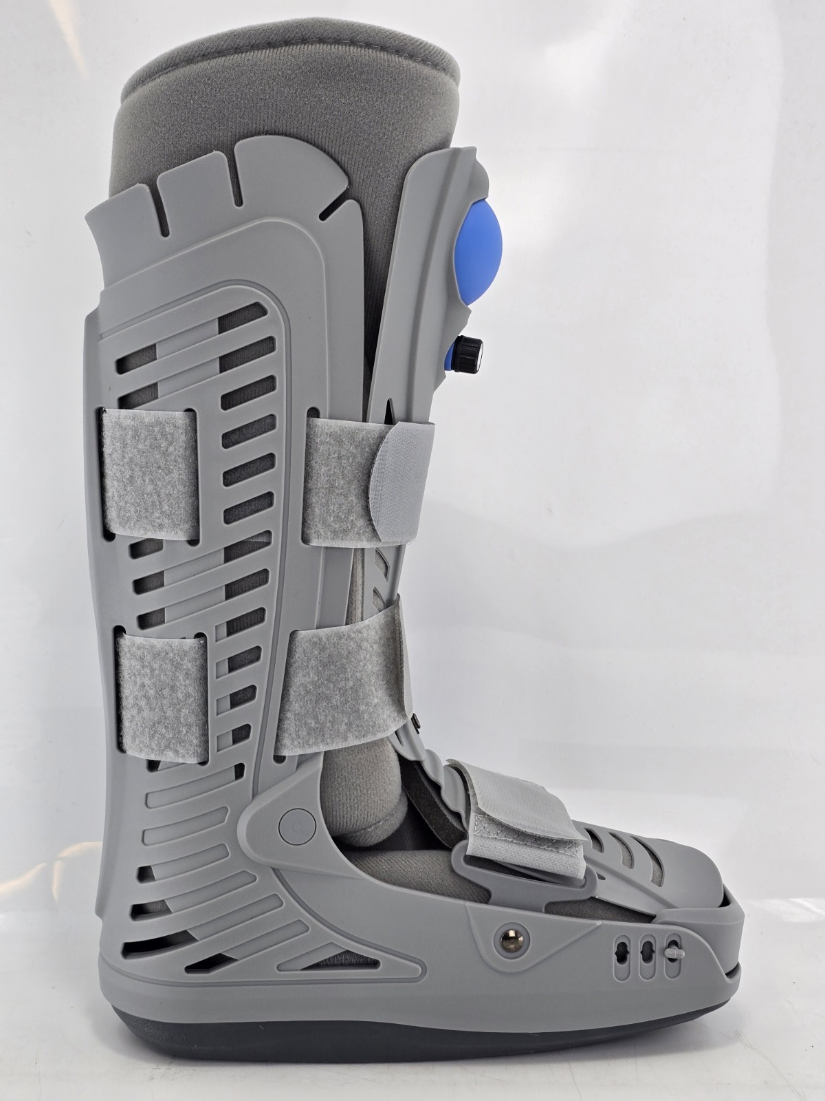 United Ortho – USA16103 – 360 Air Walker – Standard Fracture Boot, Small, Grey