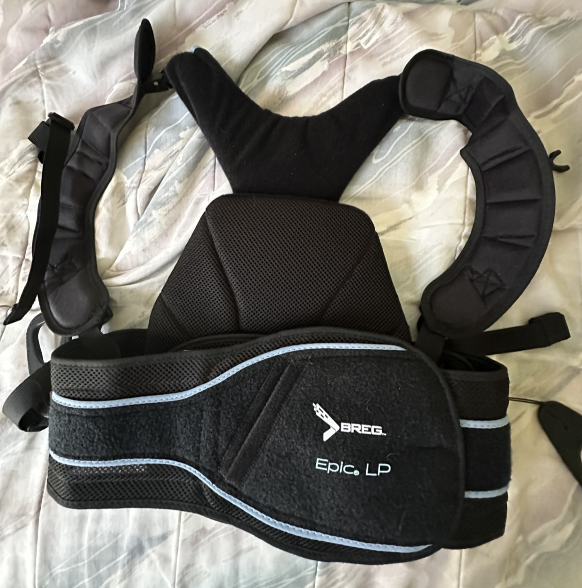 BRAND NEW! BREG EPIC LP BACK BRACE WITH ADJUSTABLE STRAPS AND SECURE ENCLOSURES