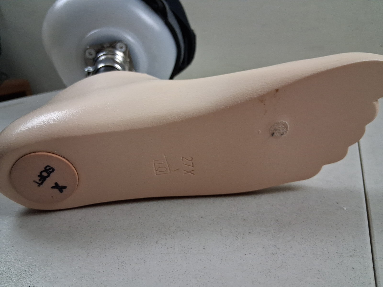 Transtibial Prosthetic Leg Assembly Left Flo Tech O & P APC Coupling Sz 10 Foot
