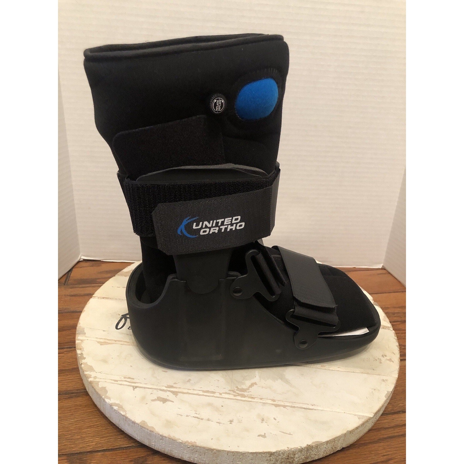 UNITED ORTHO Short Air Cam Walker Fracture Boot Black Medium MD *READ