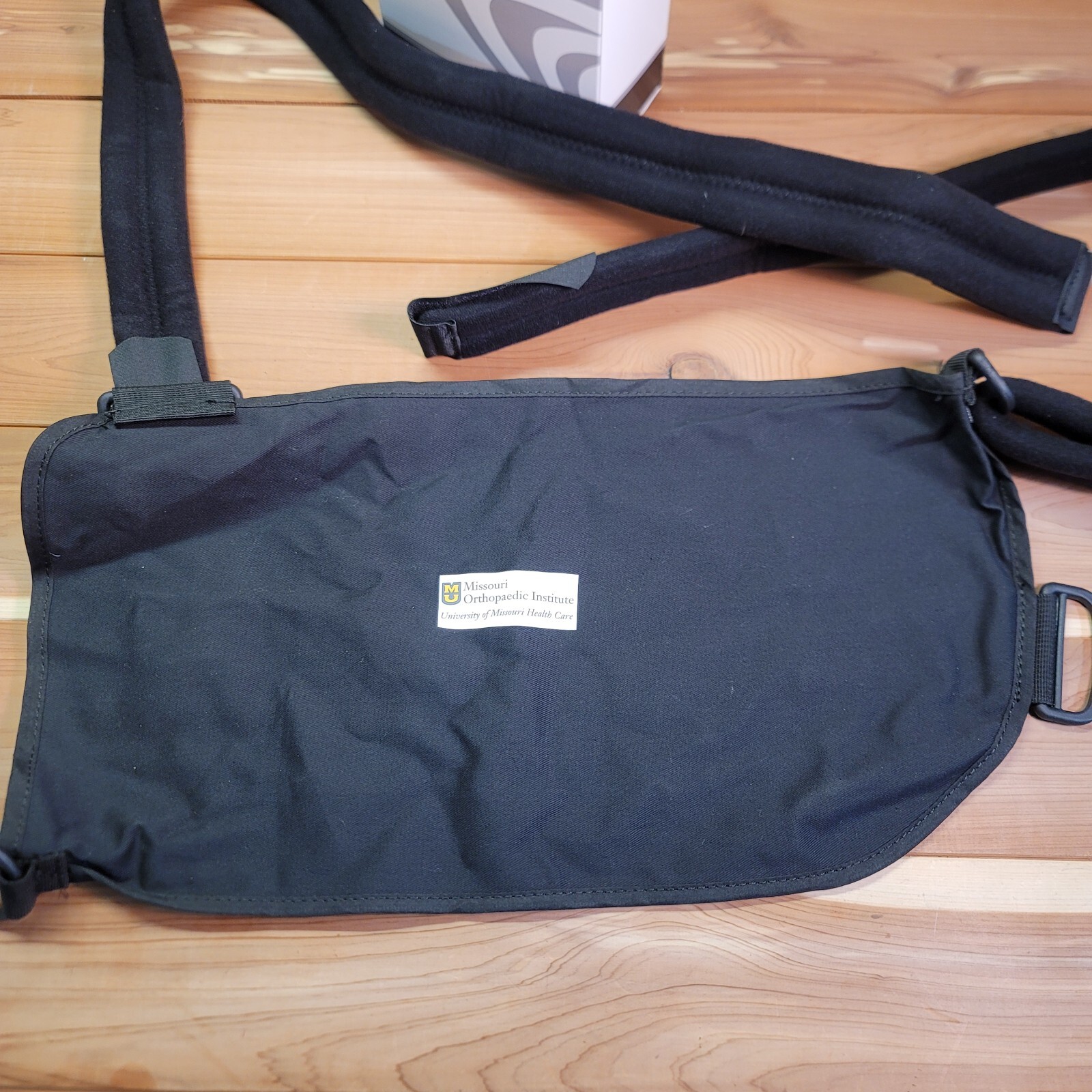 Breg Deluxe Shoulder Immobilizer Large VP20105-040 Sling Black Missouri MU