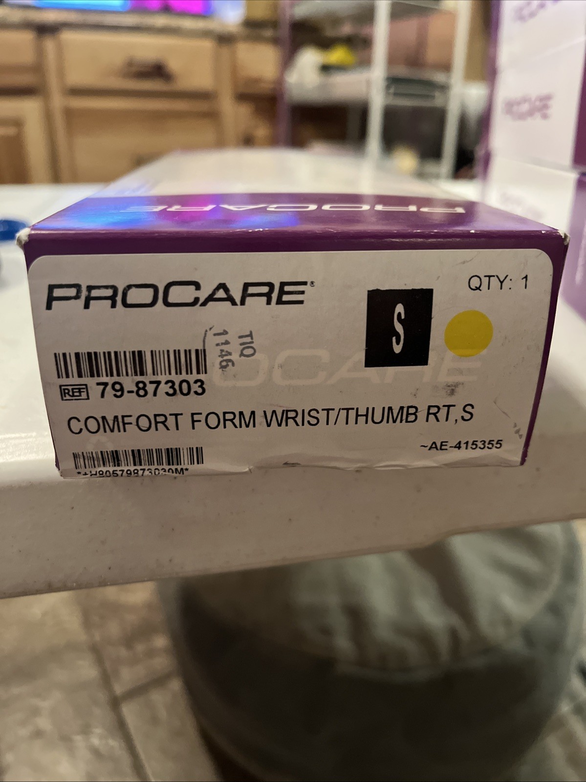 ProCare® ComfortForm™ Right Wrist Brace with Abducted Thumb, Small #79-87303