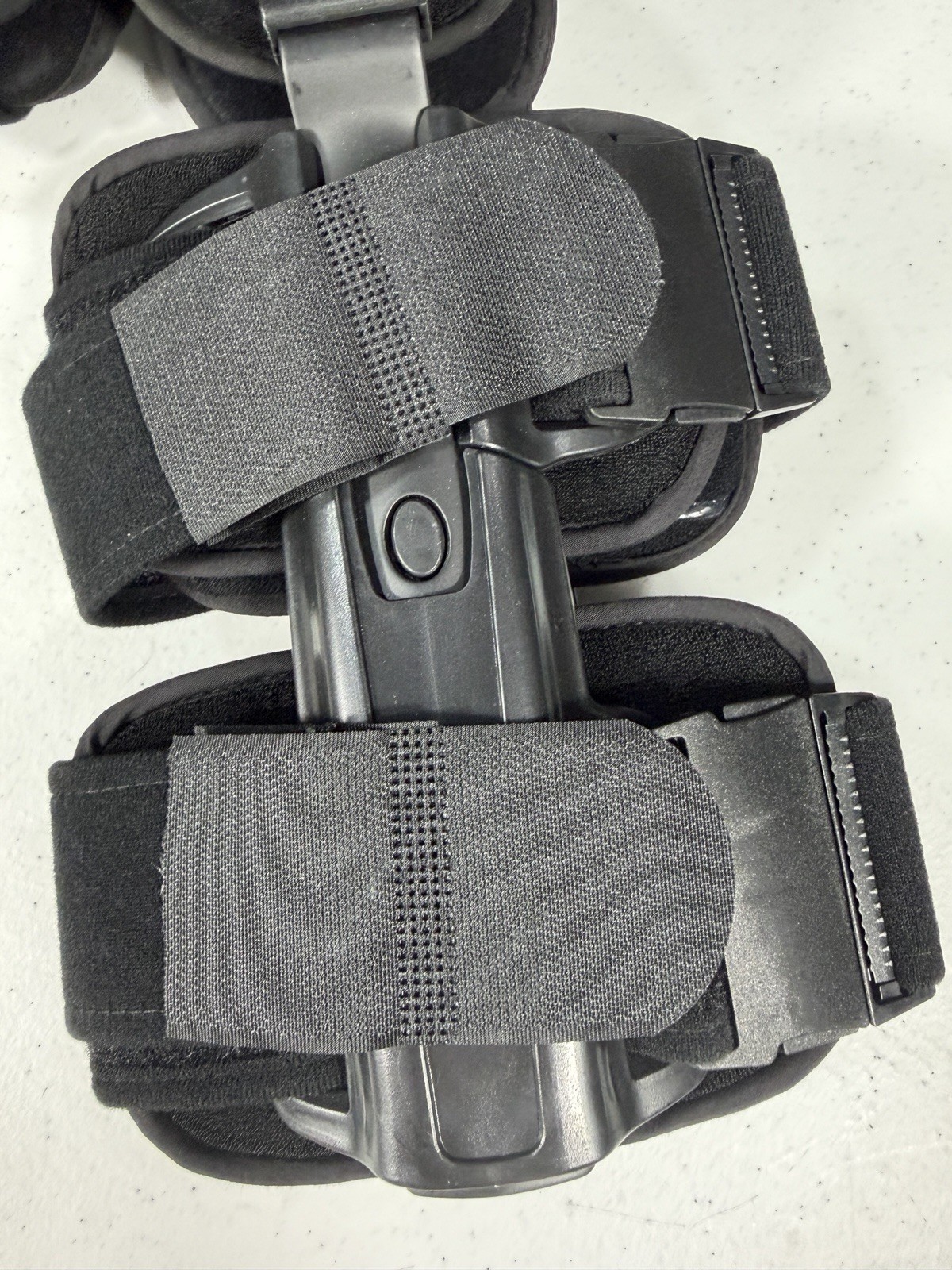 Vive ROM Knee Brace Adjustable Hinged Support Rehab Immobilizer w/ Sleeve