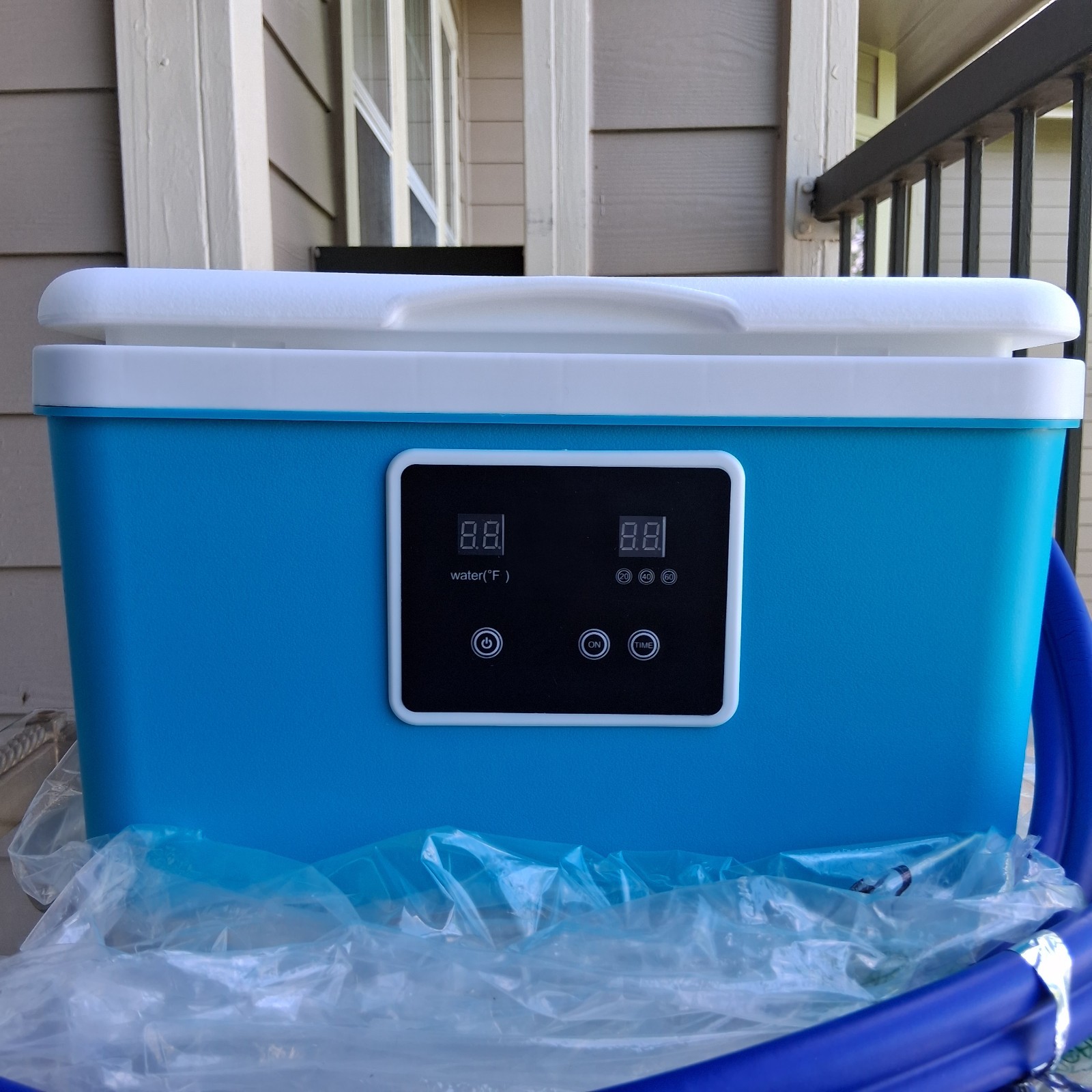 Brace Direct Ice Cold Therapy Machine – Cryotherapy for Pain Relief – No Pad