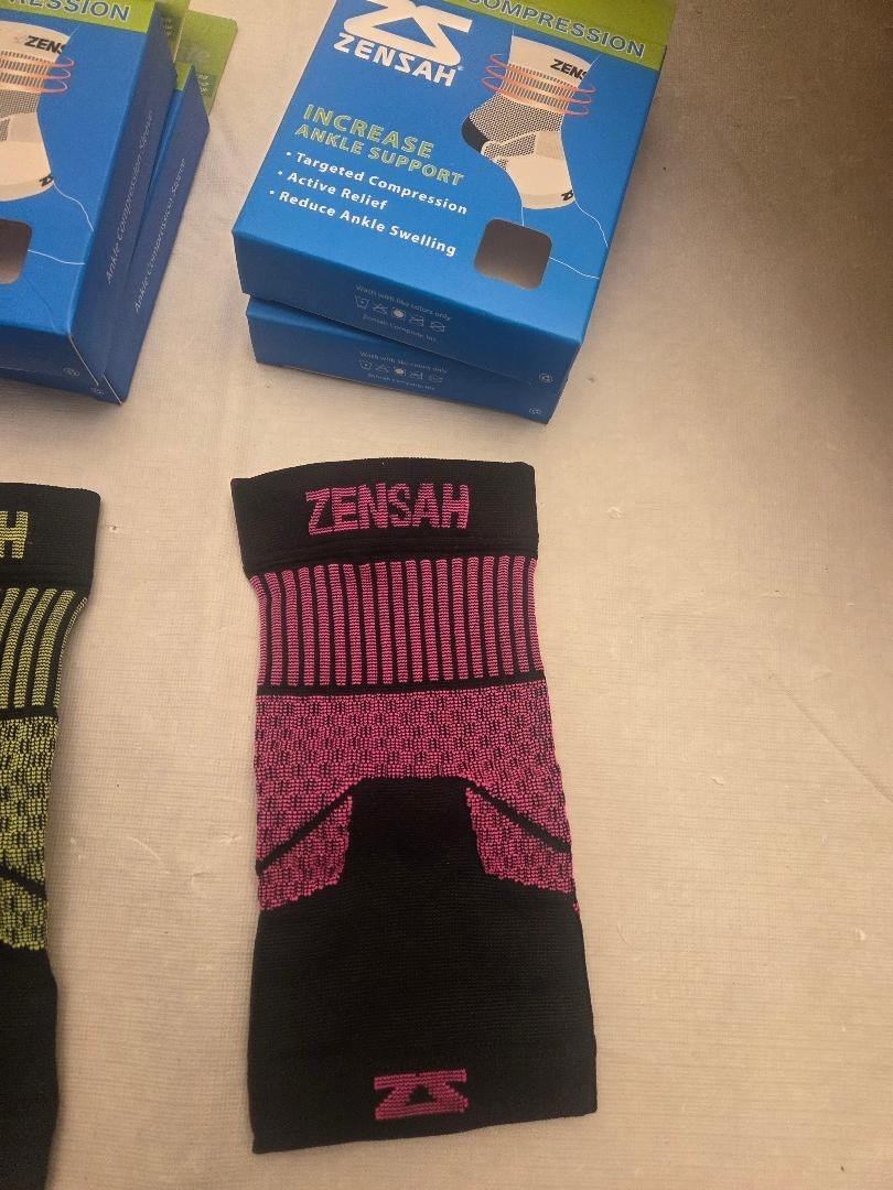 Zensah UNISEX SINGLE Ankle Support Compression Ankle Sleeve