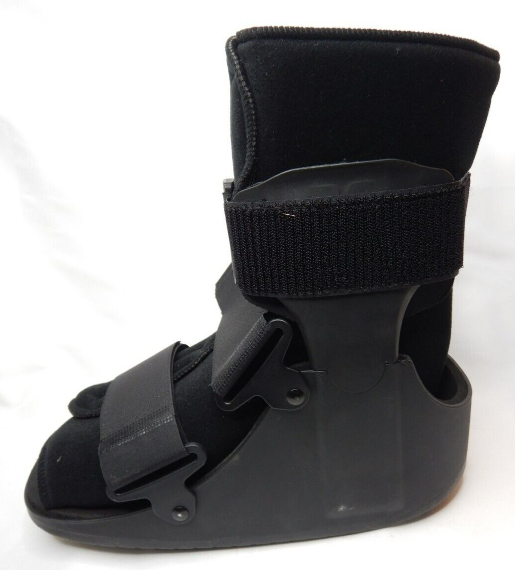 MEDIUM United Ortho USA14015 Short Cam Walker Fracture Boot Black Men 7-10