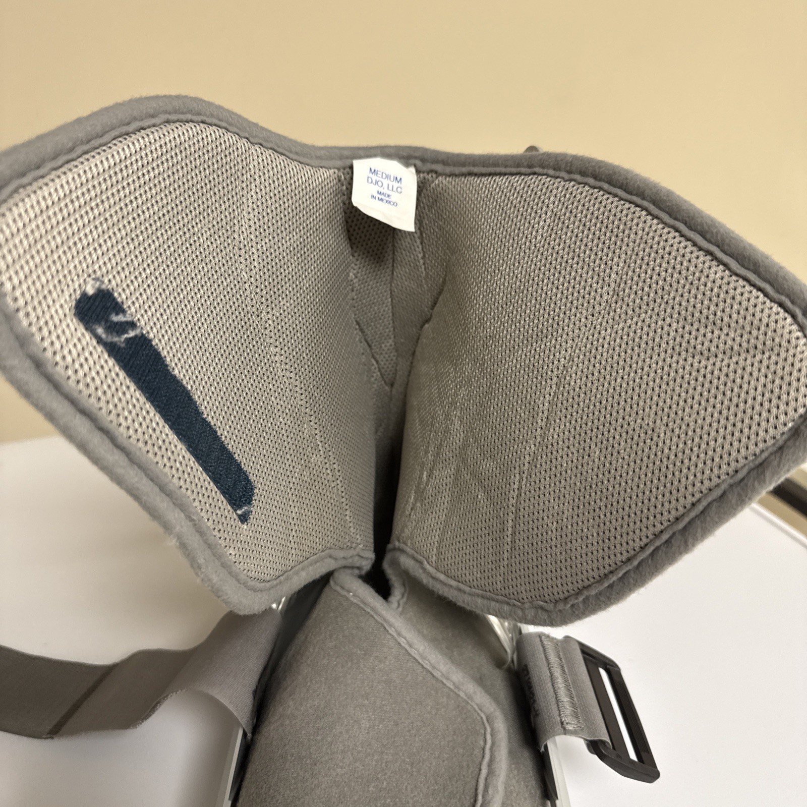 Aircast AirSelect Medium Standard Walker Boot Fracture Recovery Ankle Support
