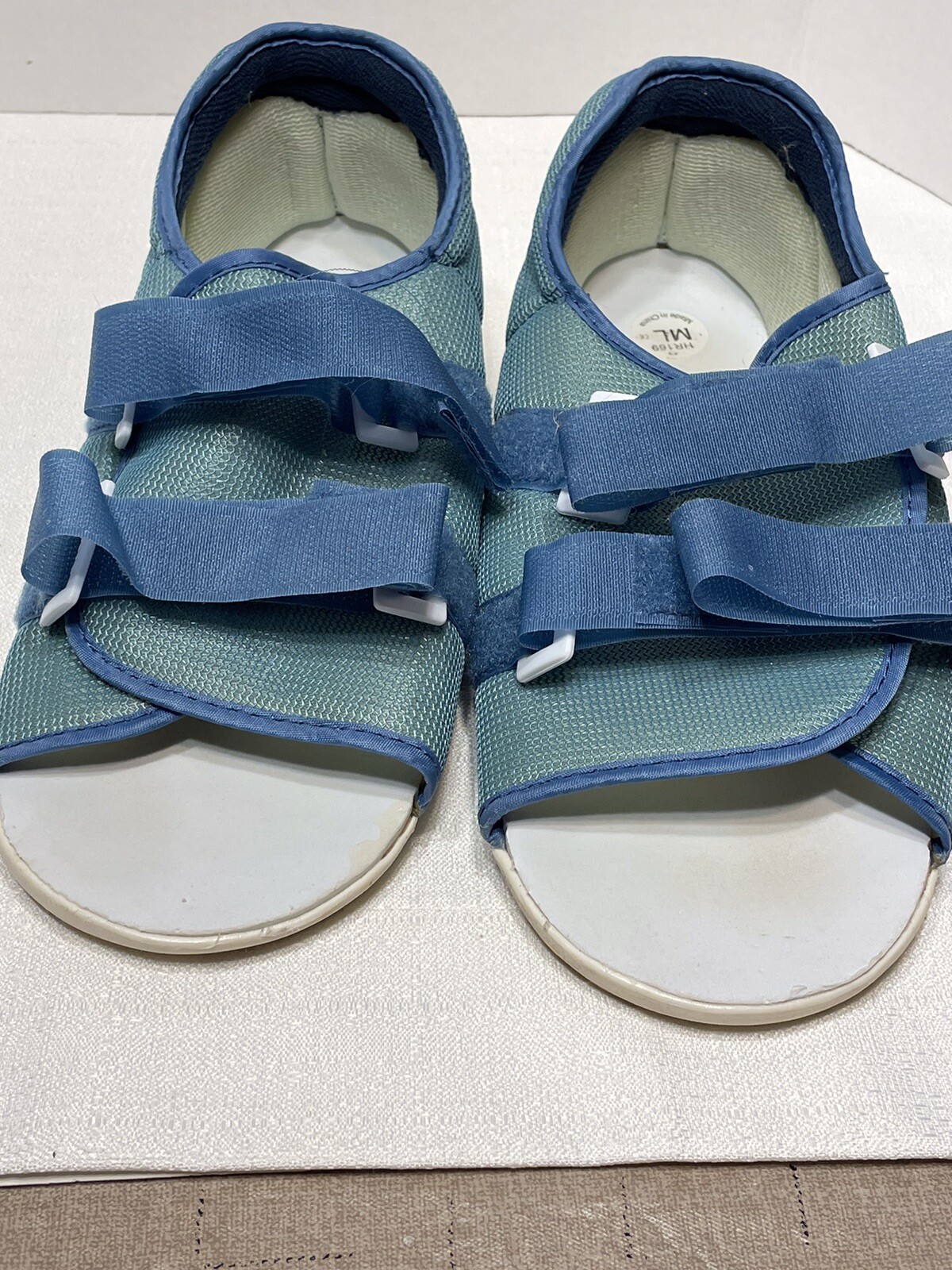 MIL Medical Surgical Shoe Round Toe Mens Navy Large Size 10.5- 12 Quantity 2