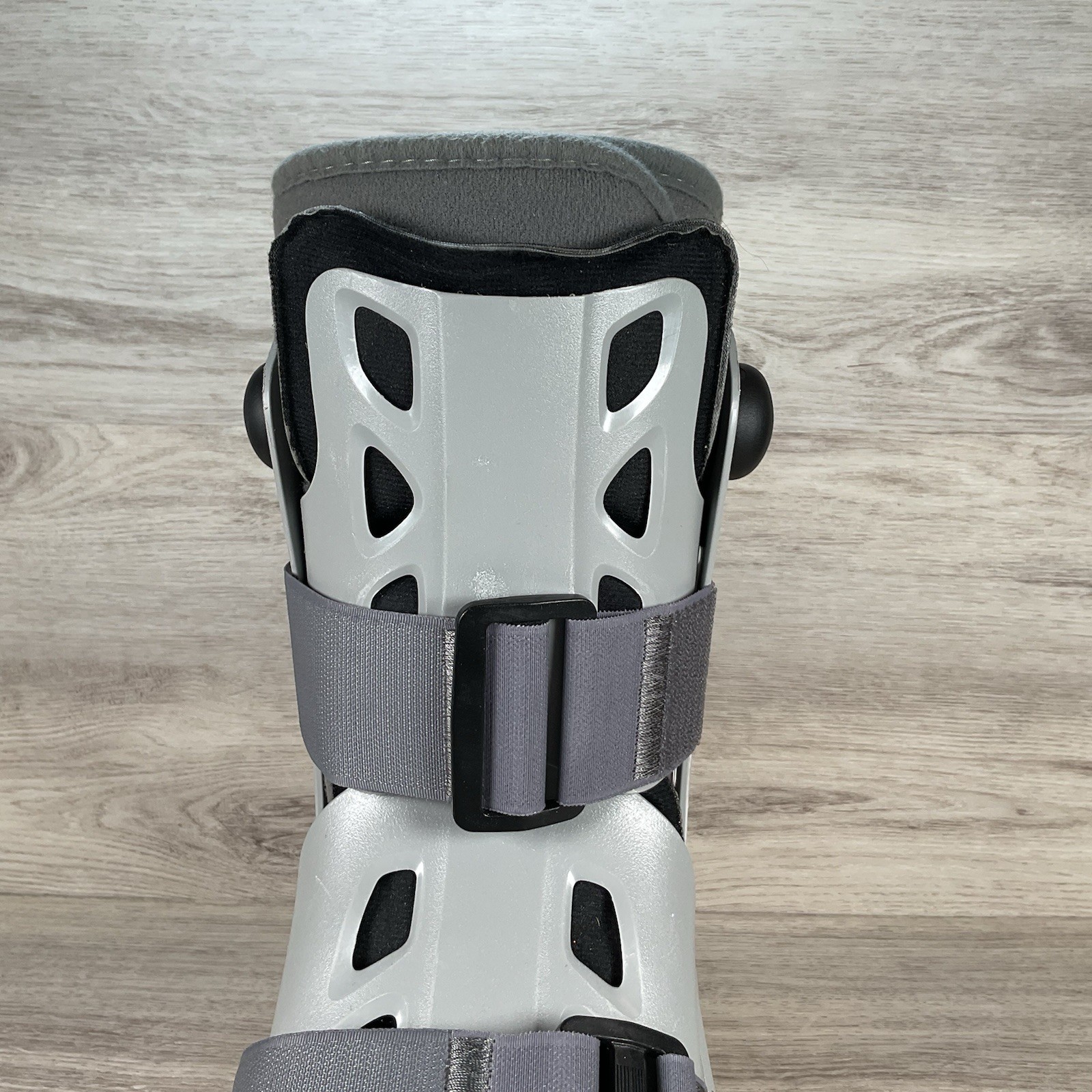Aircast AirSelect Short Style (Medium) Gray Walker Brace and Walking Boot