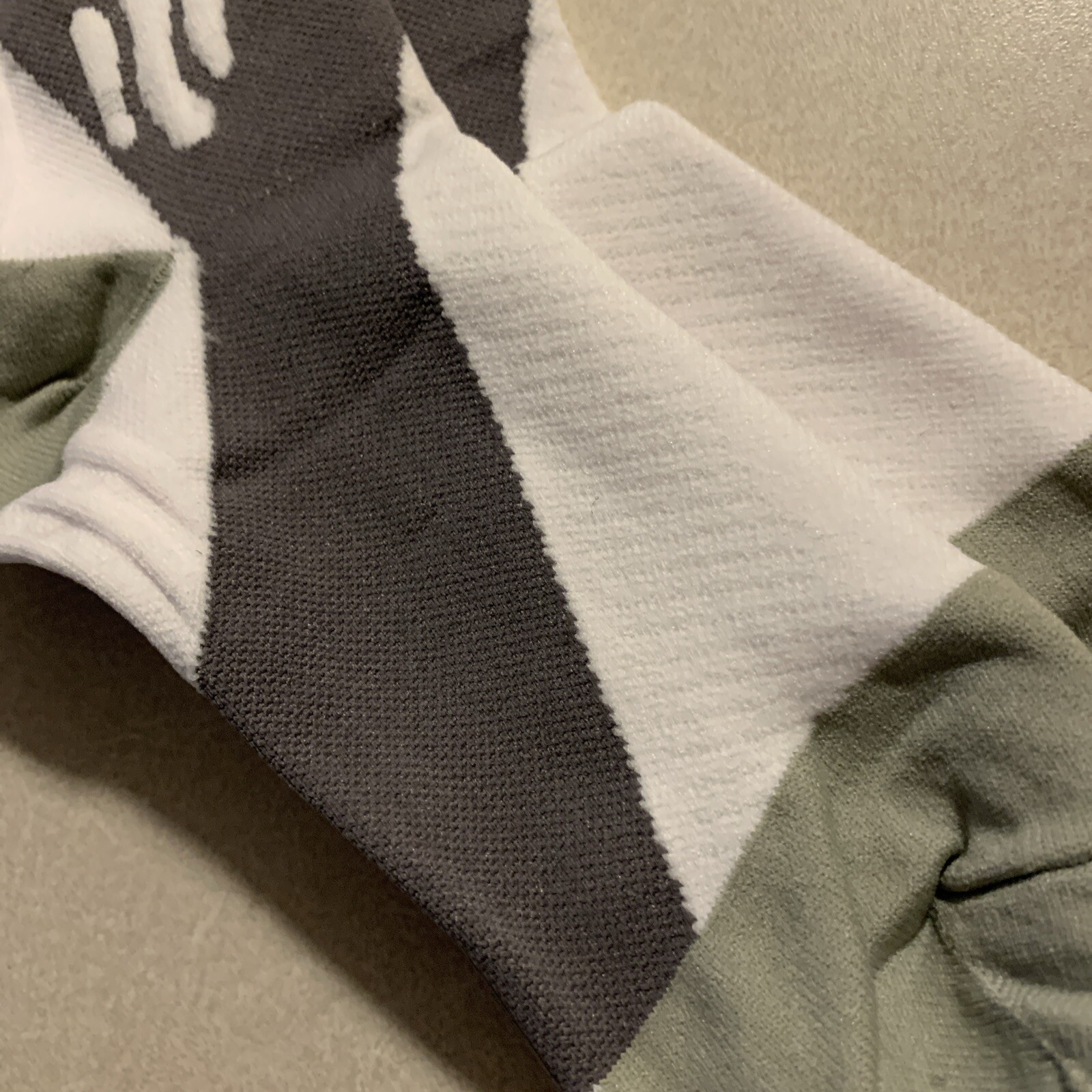1 Pair White Compression Socks Support S/M