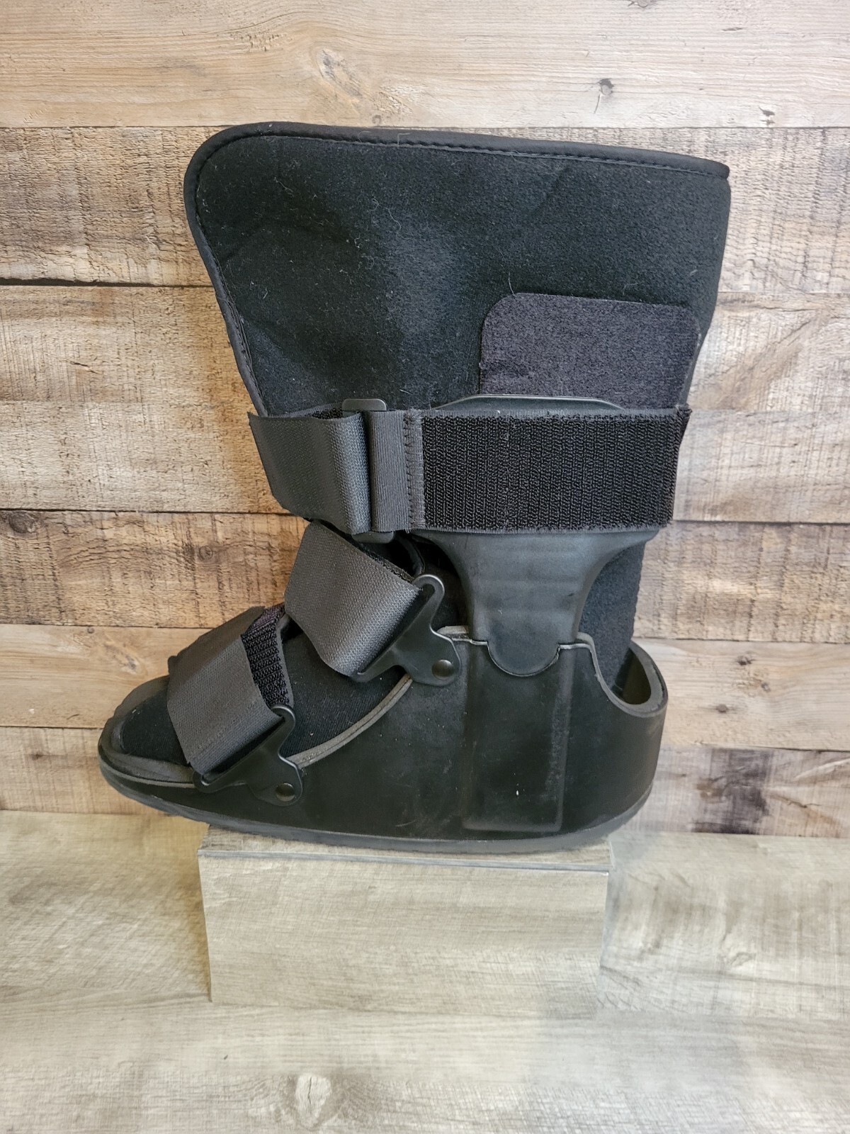 MD Medical Boot Ankle Foot Brace Ortho Boot For Healing Medium
