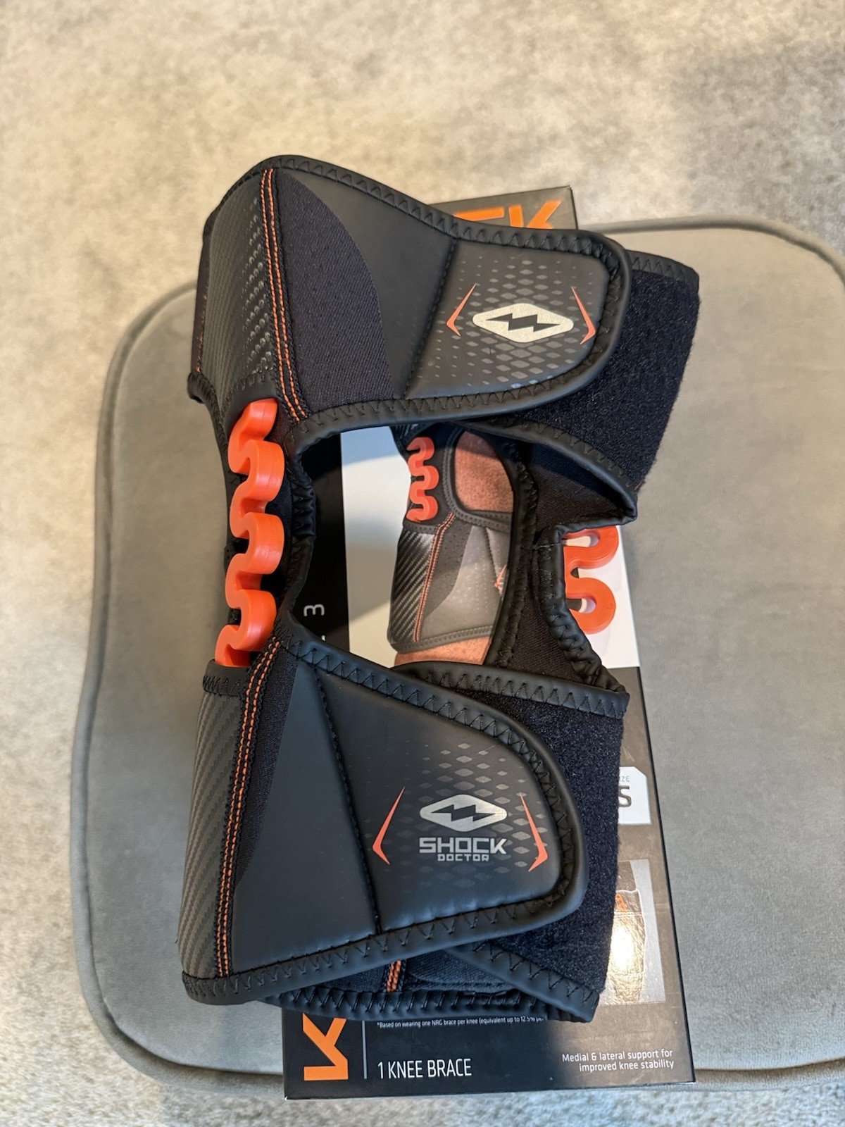 Shock Doctor Level 3,Knee over wrap Brace with Hinges joint size small 12-14.5