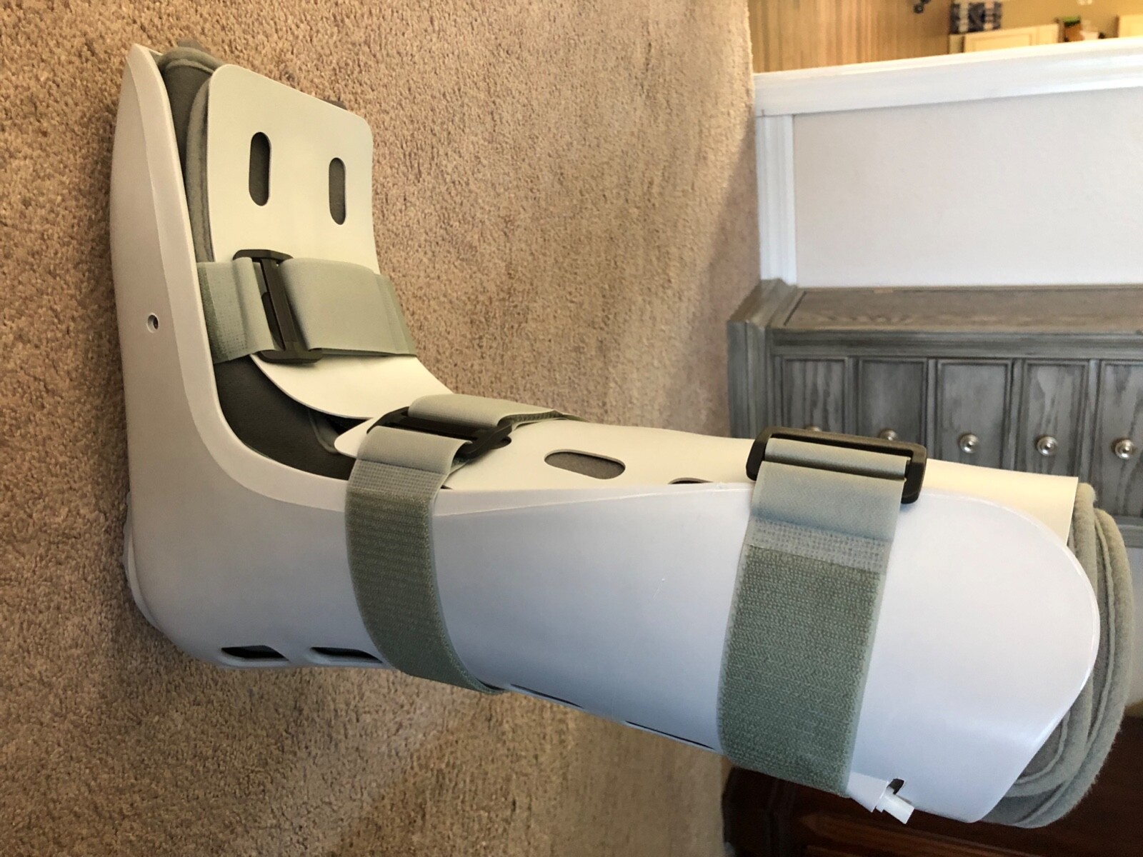 Aircast FoamWalker FP (Foam Pneumatic) Walker Brace/Walking Boot X-Large 