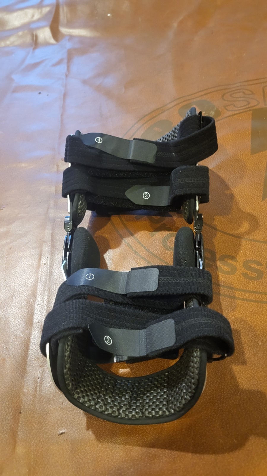 Dr Medical The DUAL OA Reliever XLarge RIGHT Knee Brace KB0104-147R-04 DRMS EUC!