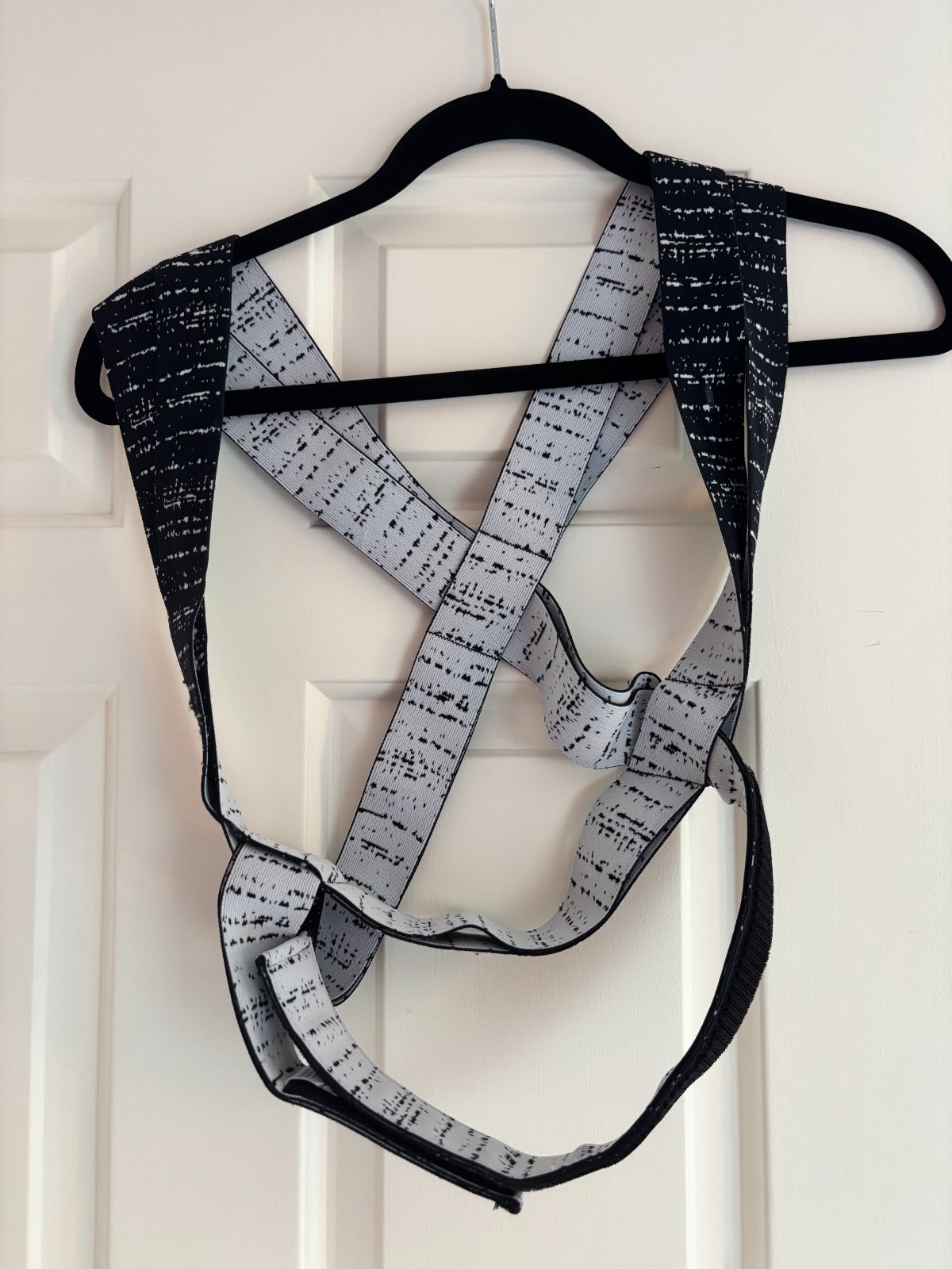 Posture Corrector by BackEmbrace (Men + Women) – large