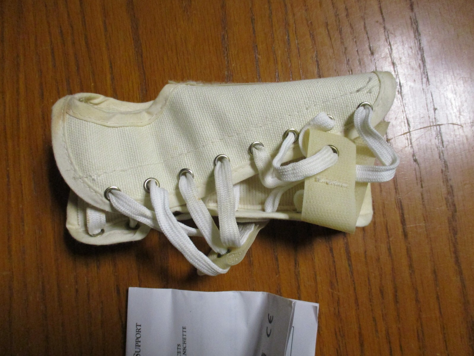 DJO Procare Cock-Up Splint – Wrist Support Brace – 6″