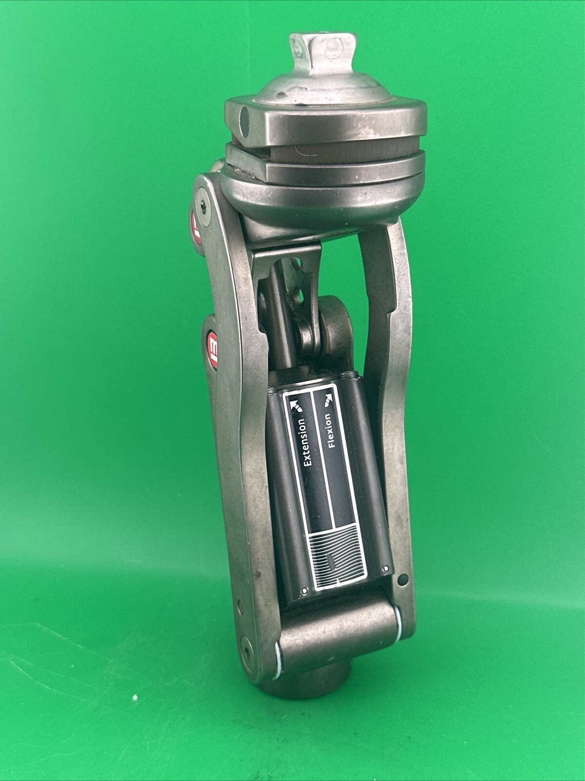 Medi Ossur Ohp3 0hp3 polycentric pneumatic Prosthetic Knee.