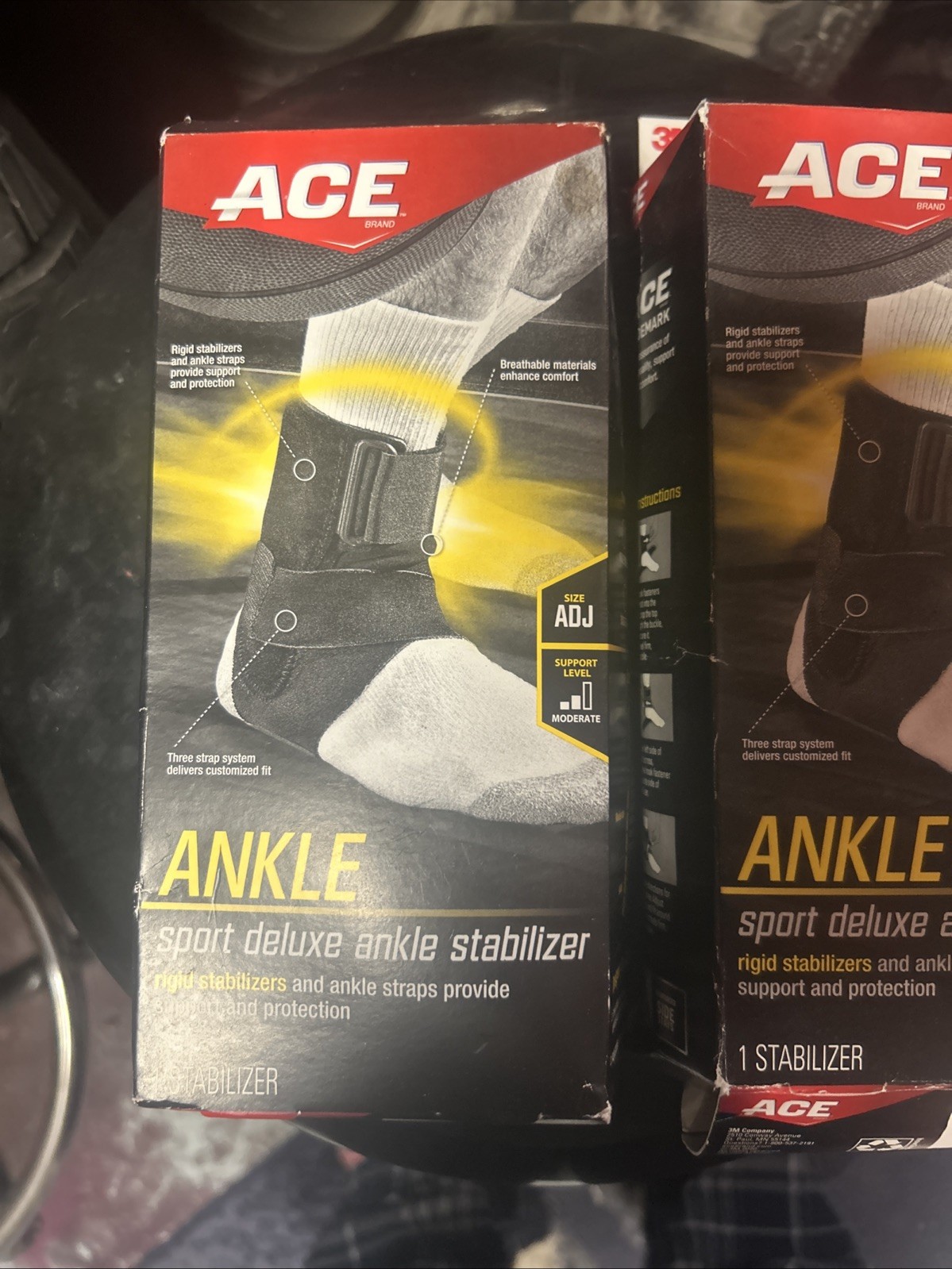 3M ACE Sport Deluxe Ankle Stabilizer, Adjustable Compression, Black