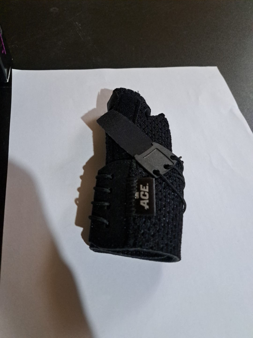 ACE Adjustable Thumb Stabilizer Fits Right Or Left Hand