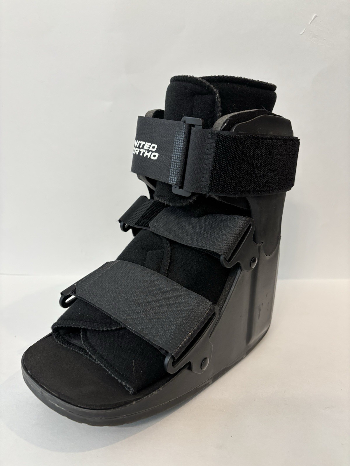 United Ortho Short Cam Walker Fracture Boot, Small, Black