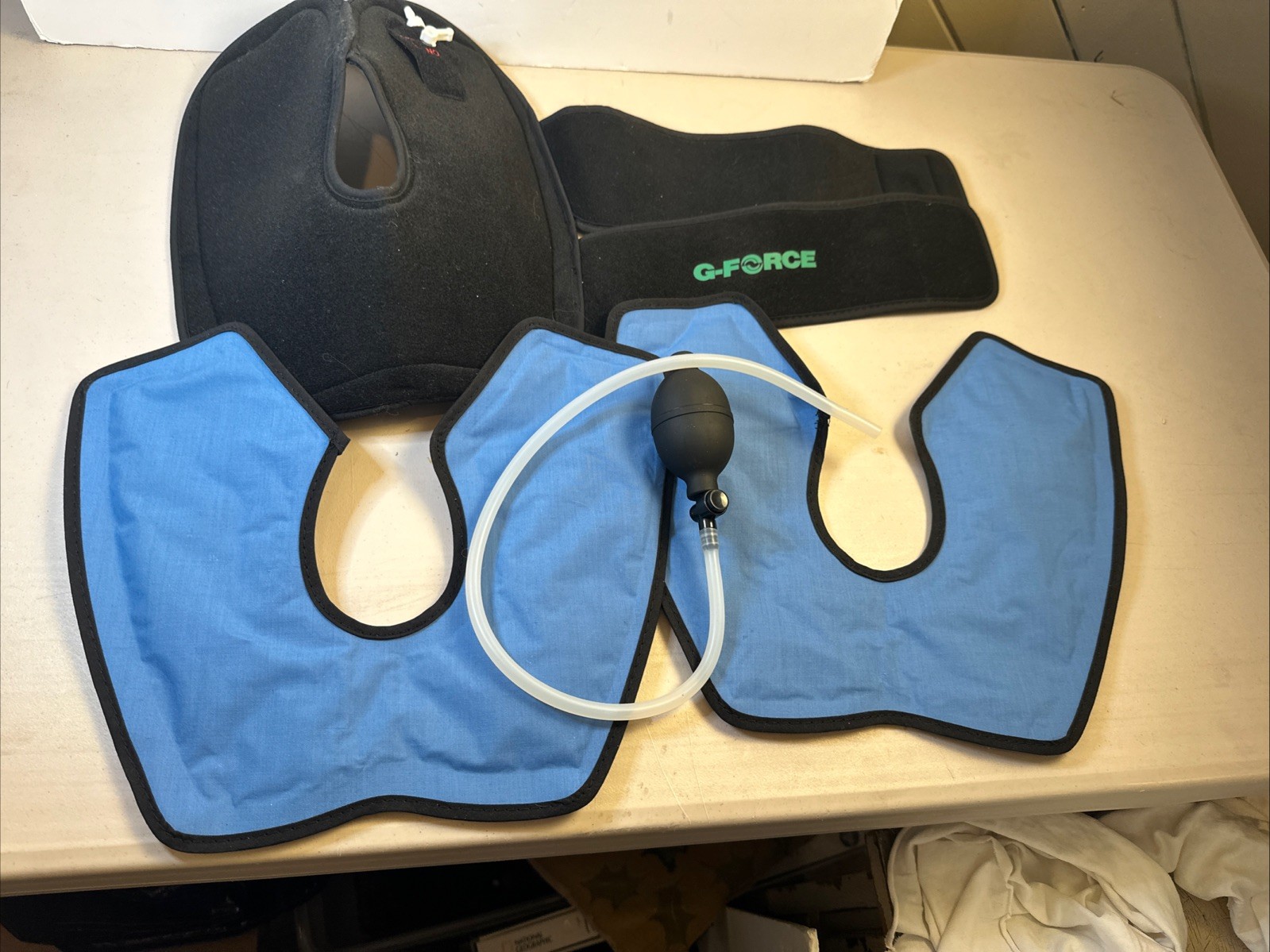 G-Force Cryo Back Brace 2 Ice PacksAdjustable Size Only Used Once