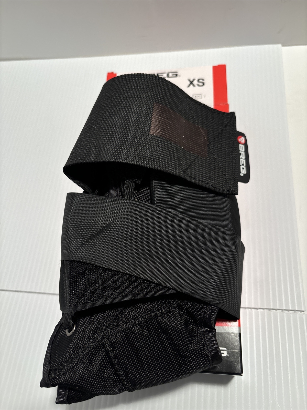 breg SA702001 Wraptor Speed Ankle Brace/XS