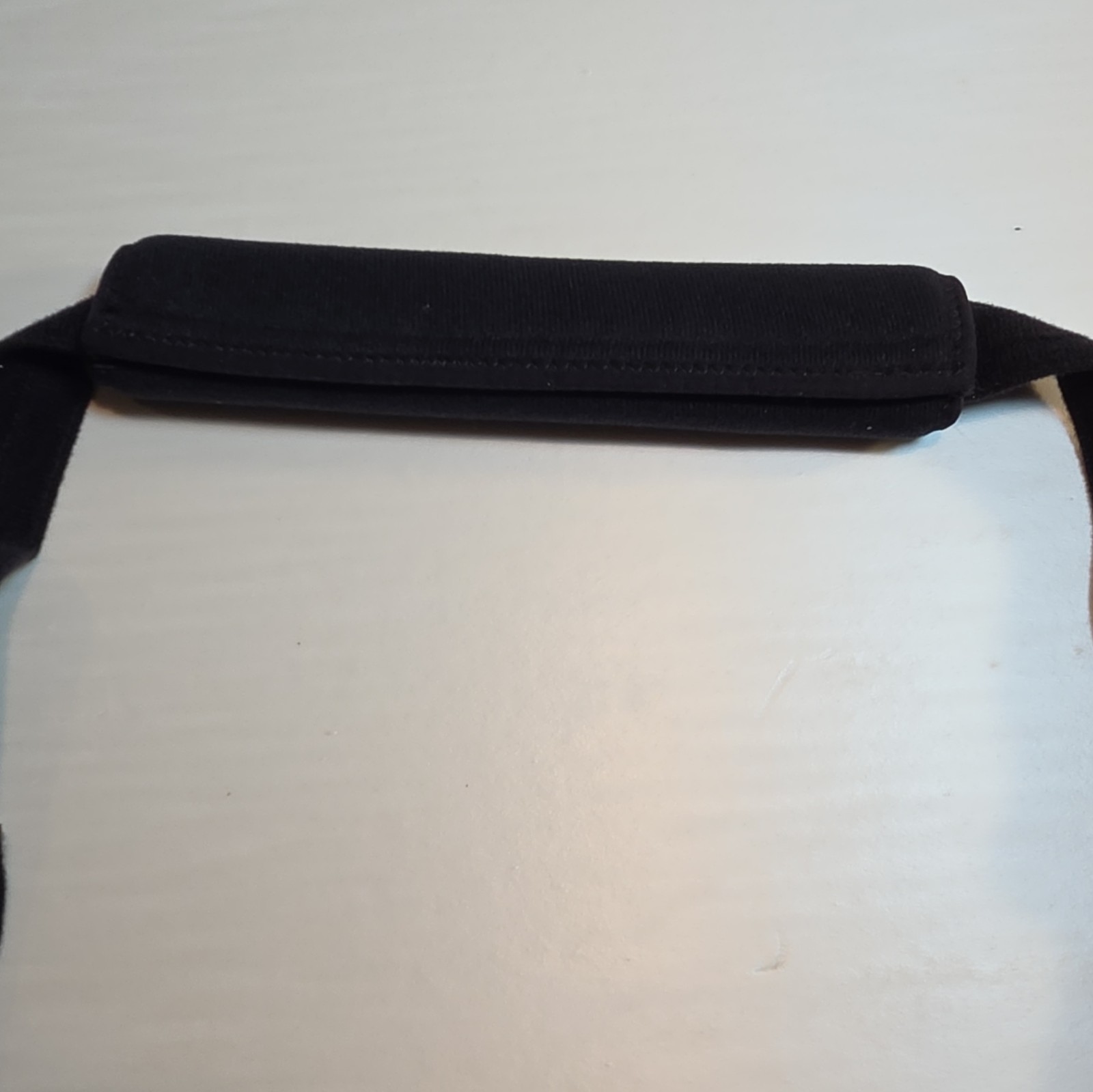 Vive Adjustable Arm & Shoulder Sling, One Size, Black Support for Immobilization