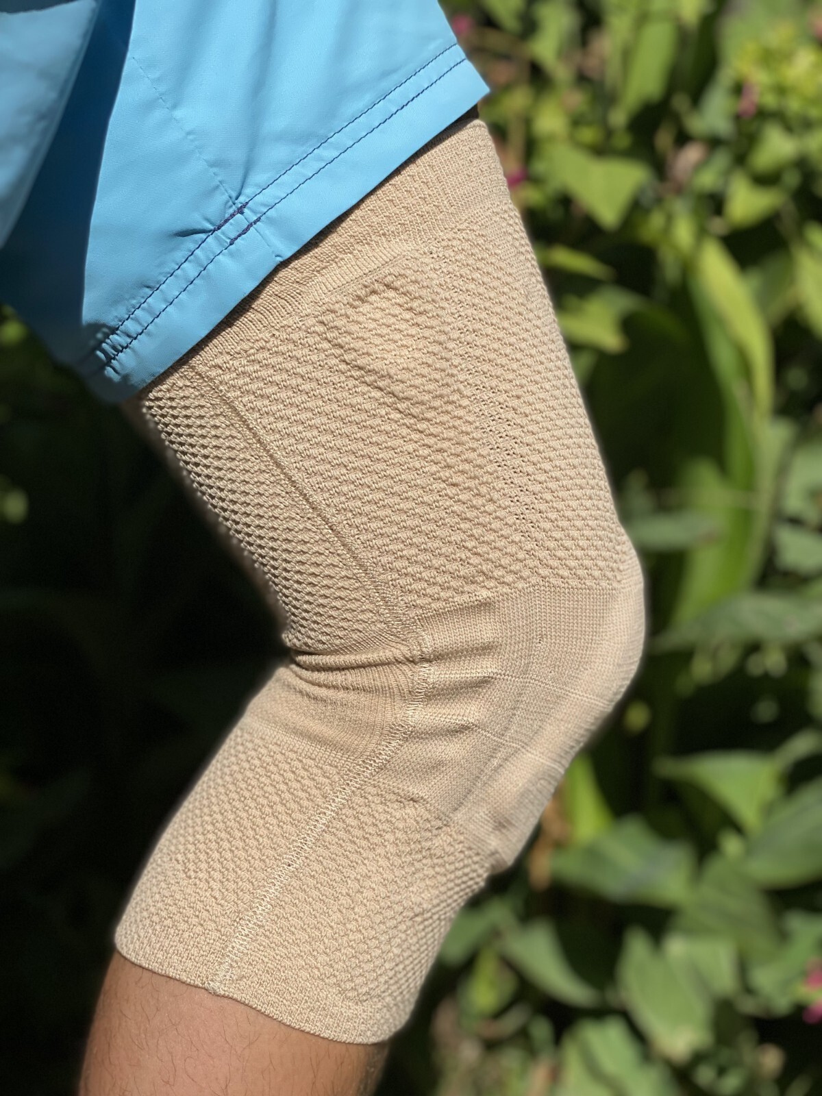 Bauerfeind GenuTrain Size 3 Knee Support Sleeve Beige Compression Knit