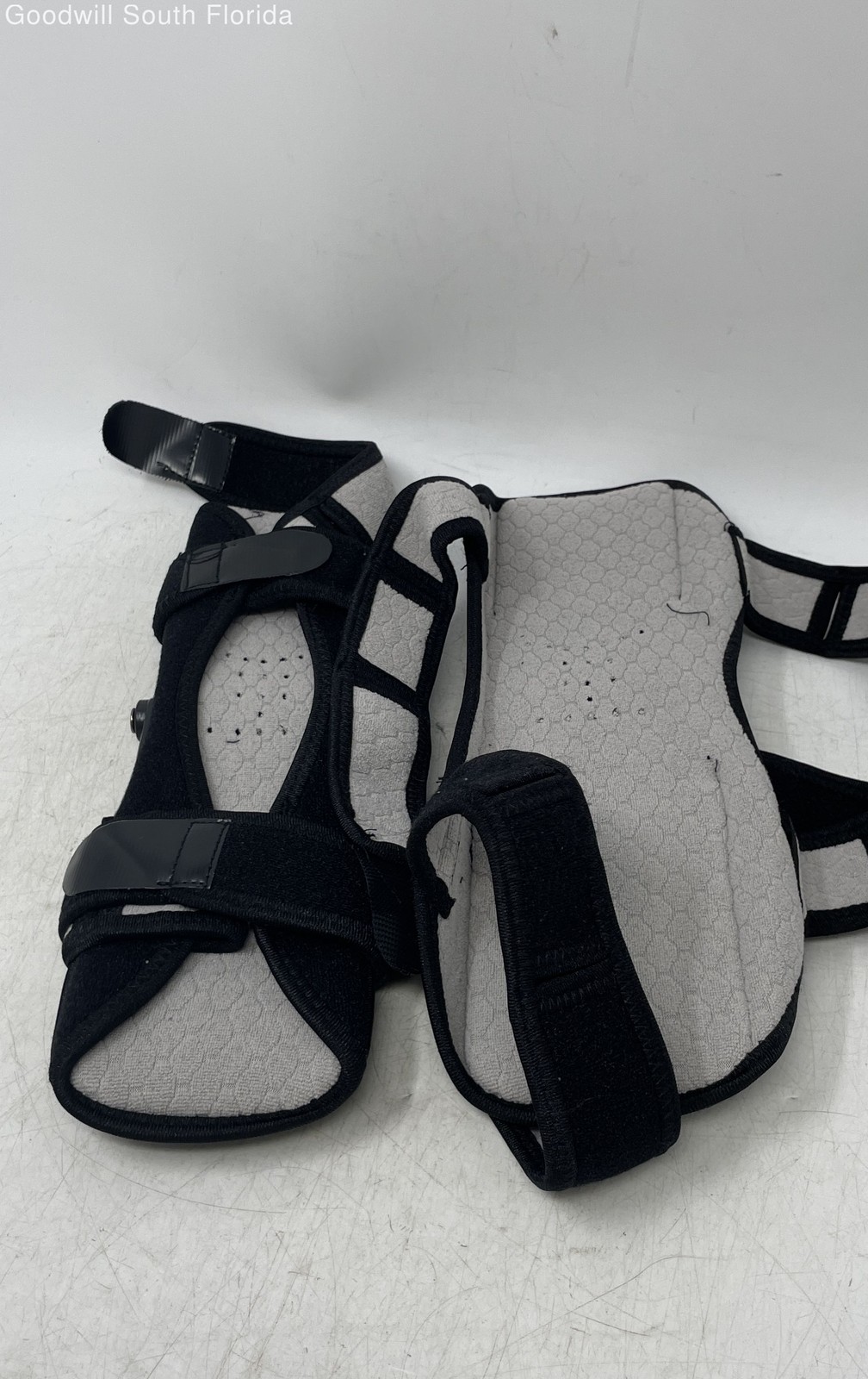 Black Spring Force Brace Joint Support Protective Booster Gear Knee Pads