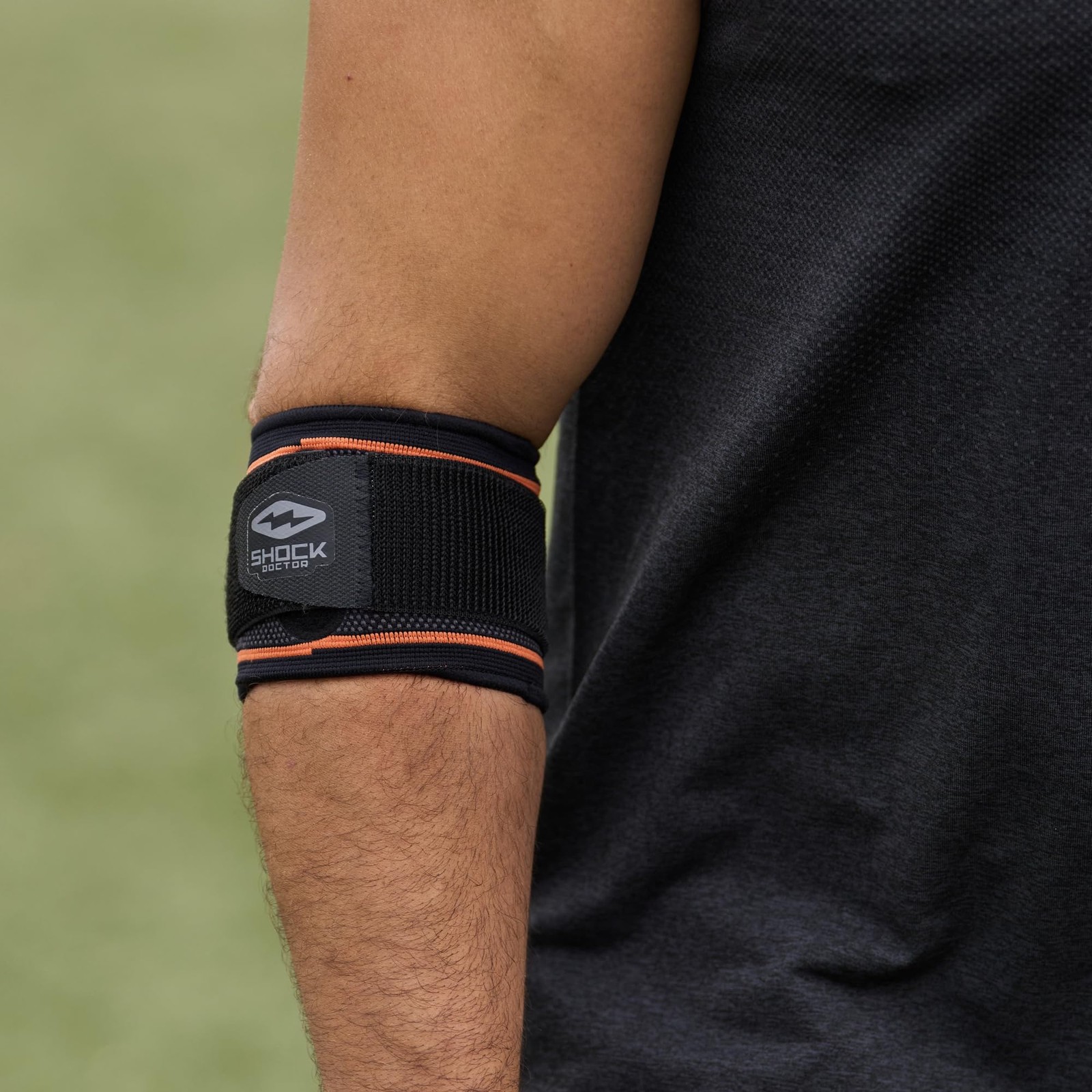 Shock Doctor Compression Knit Tennis/Golf Elbow Adult-Medium, Black/Grey
