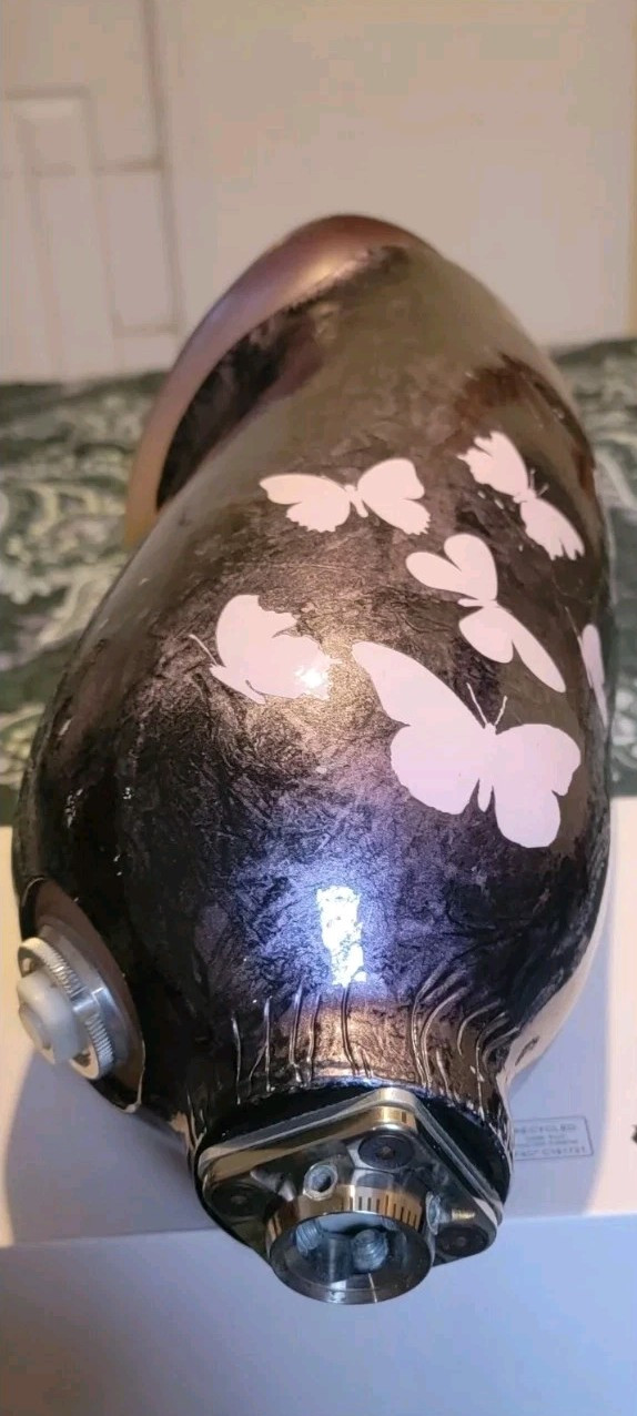 Above Knee Prosthetic Socket Lefts leg Made of 100% Carbon Fiber it’s perfect.