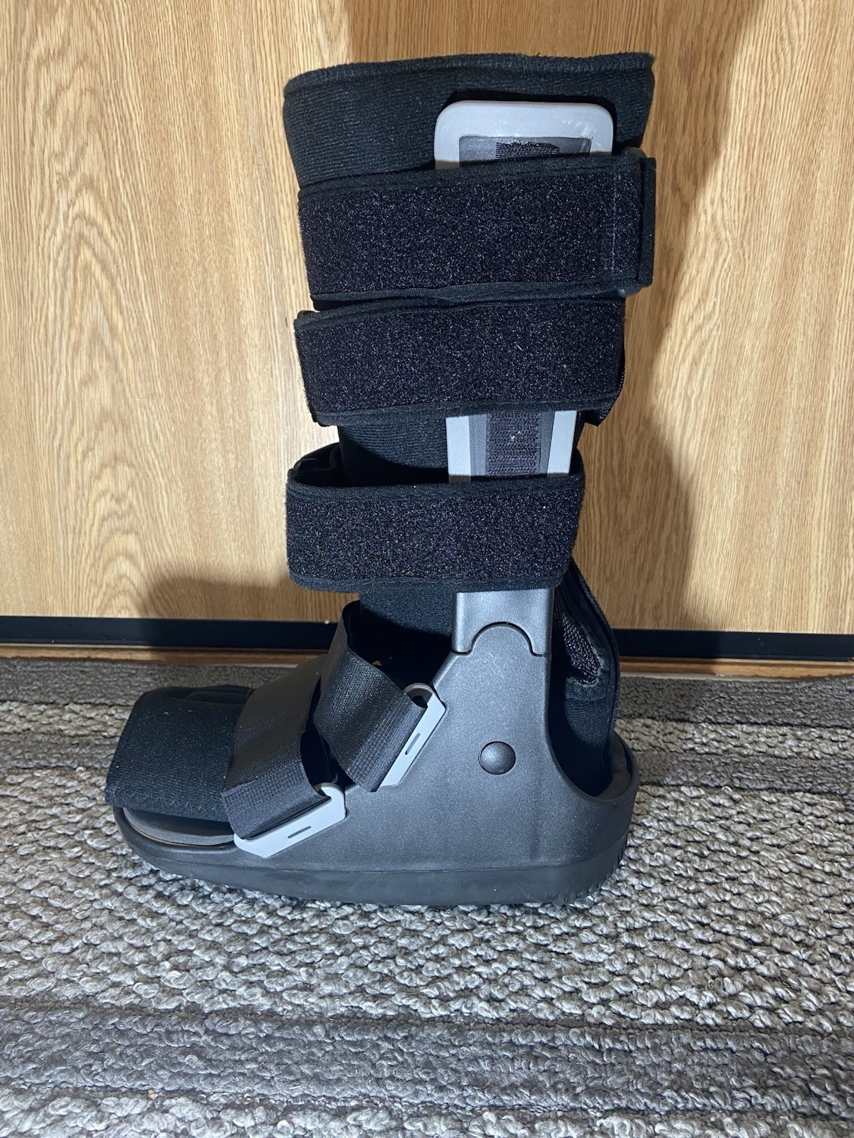 Darco XL Pro Adjustable Walking Boot Foot/Ankle Immobilizer, Minimal Wear n Tear