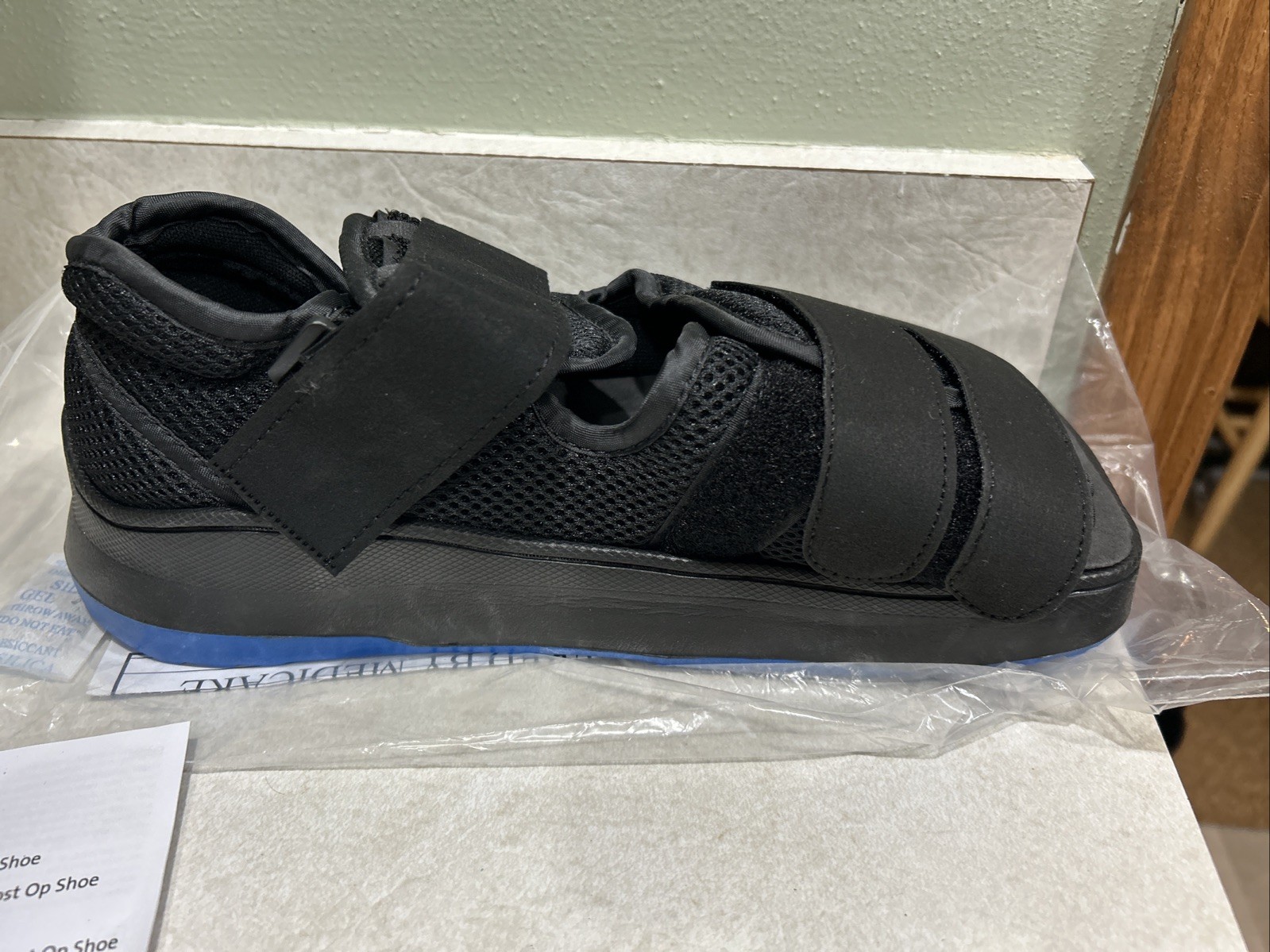 NEW DARCO Men’s Square Toe Black Blue Duo Medical Surgical 11.5” Shoe-DS3B
