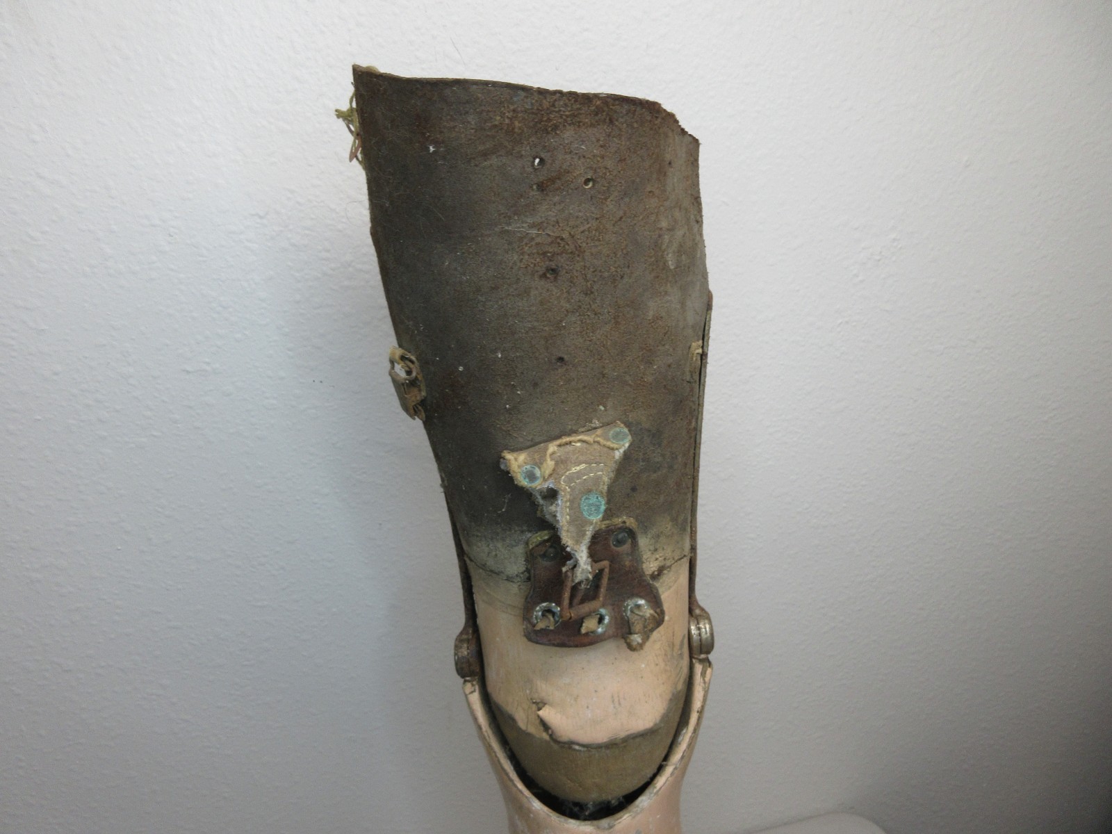 Vintage Adult Prosthetic Left Leg Made of Wood & Leather – Old Loggers Leg