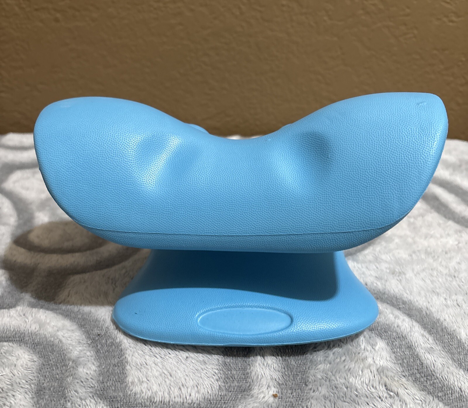 Neck & Shoulder Relaxer, Recovery Collection, Blue, New