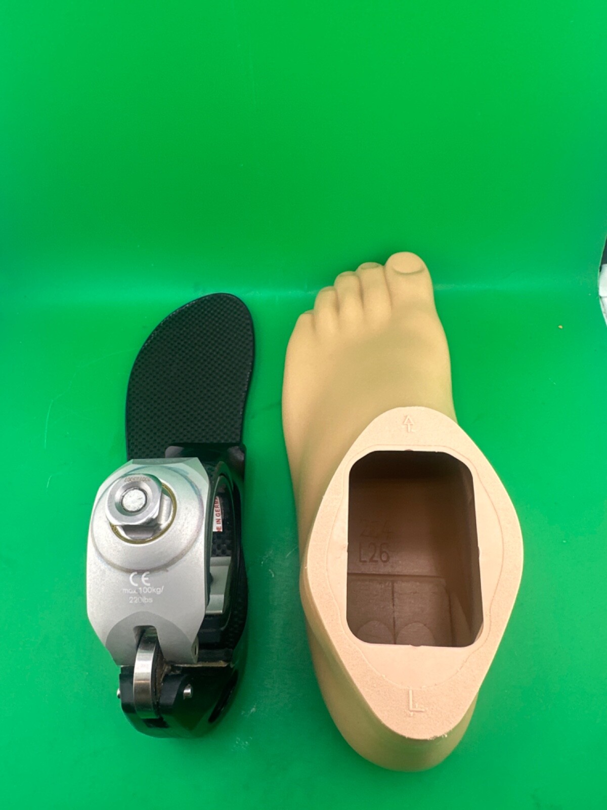 OTTOBOCK Otto Bock cwalk c-walk 1c40 prosthetic foot Max wt 220 Sz 26 Left