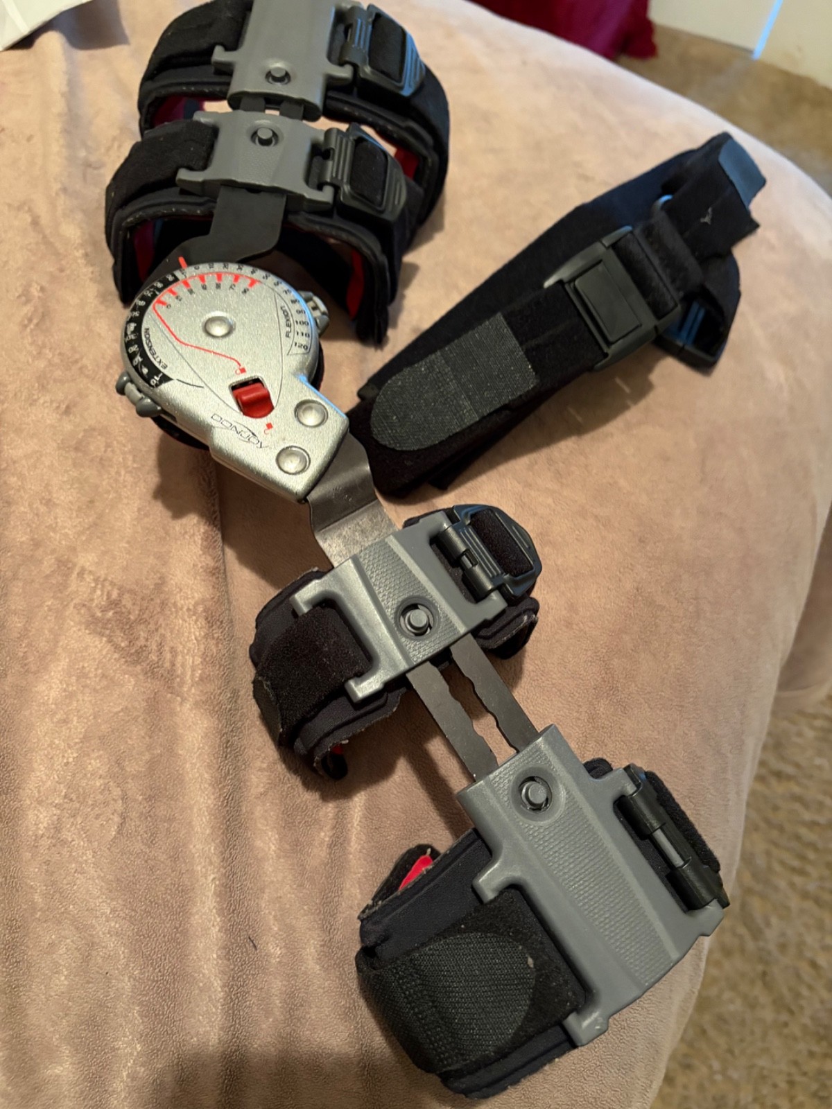 DonJoy X-Act ROM Elbow – Right – Better Braces