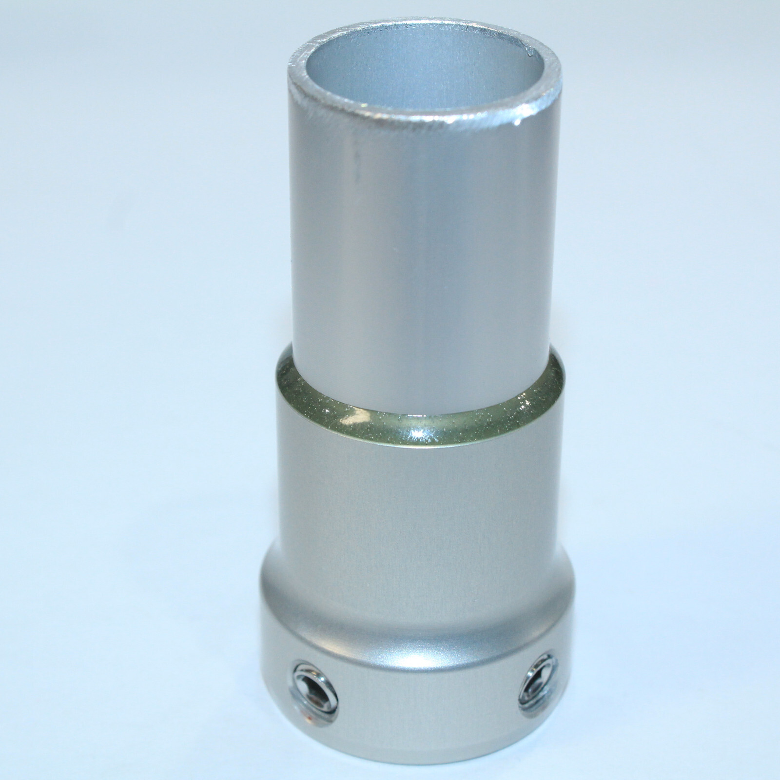 OTTOBOCK 2R50 ALUMINUM SHORT PYLON TUBE CLAMP ADAPTER BELOW KNEE / L = 3.25″