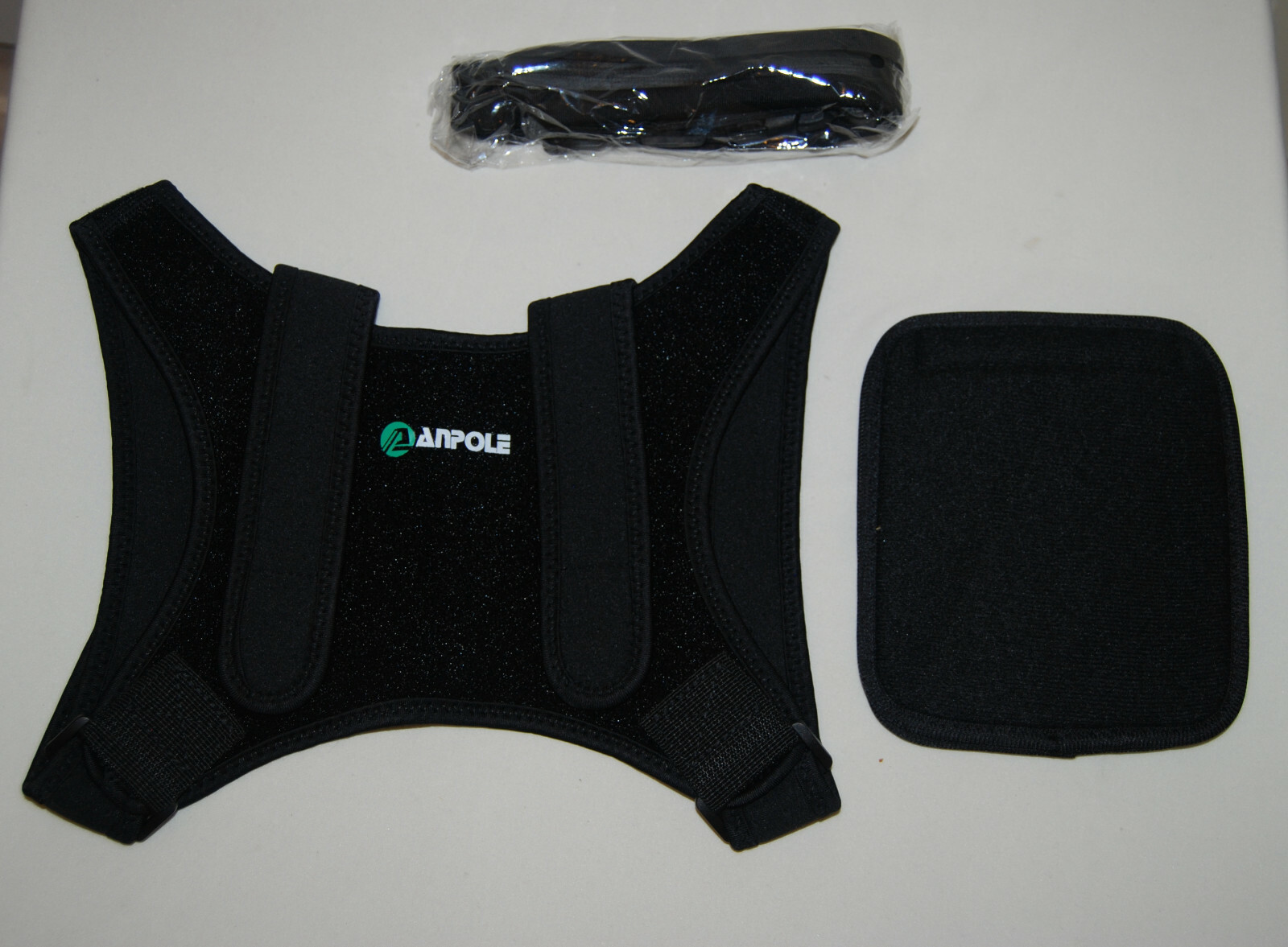 NIB anpole Adult Unisex Plasticity Posture Corrector in Solid Black One Size