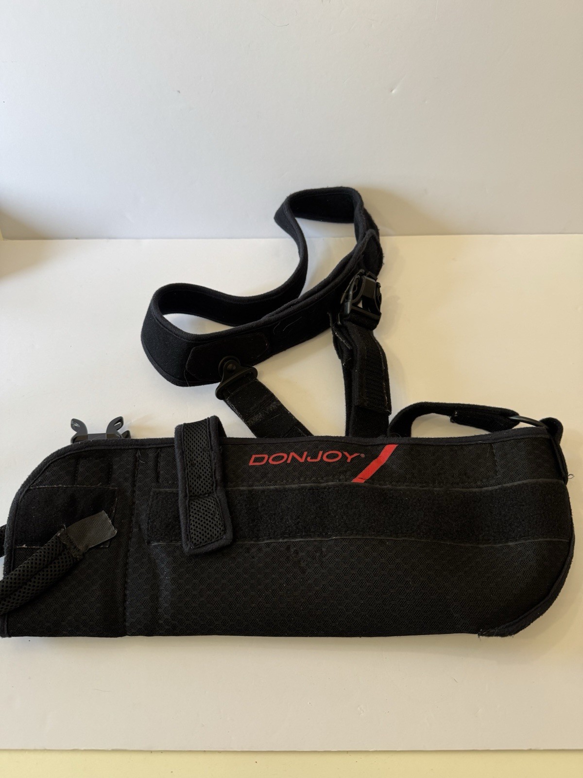 DonJoy UltraSling PRO Universal Shoulder Immobilizer & Sling USED