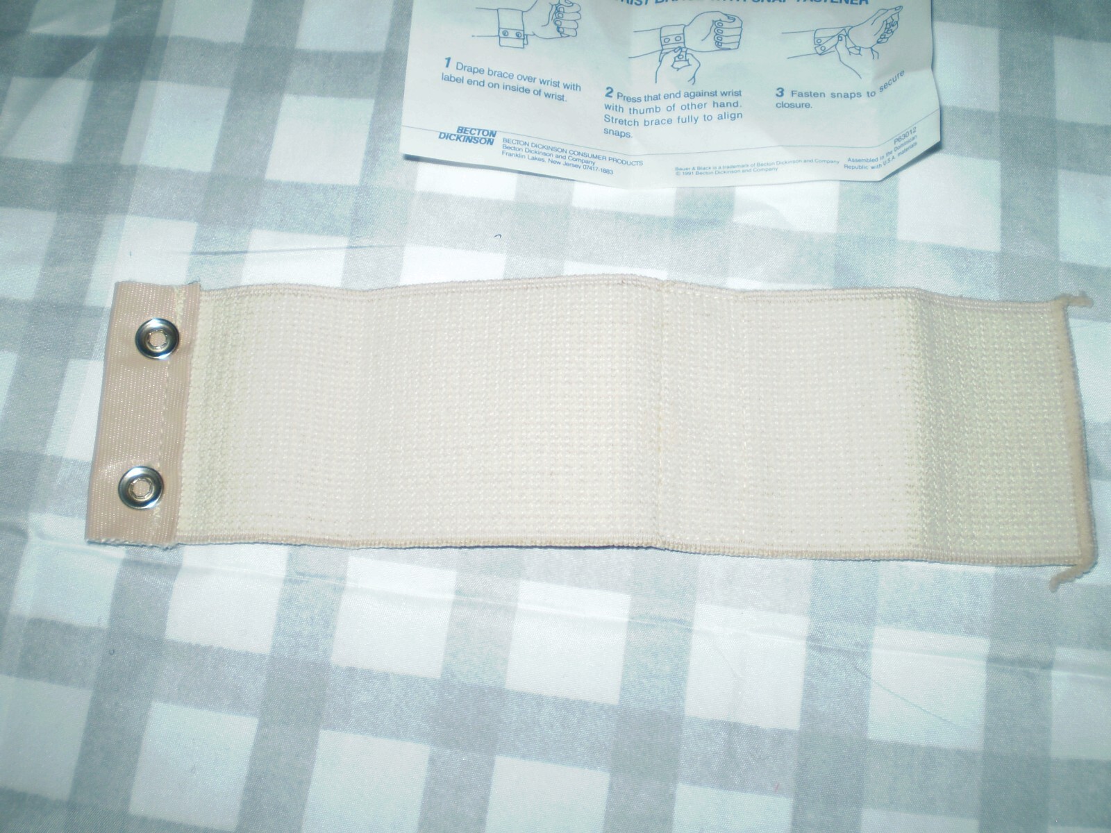 Vintage Genuine Bauer & Black therapeutic wrist brace with snap fastener! Lot 2!