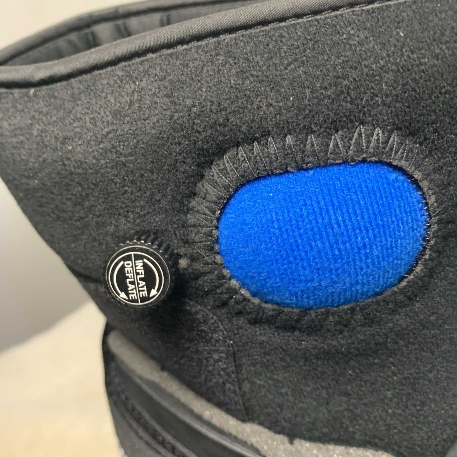 United Ortho Short Air Cam Walker Fracture Boot Small Black New