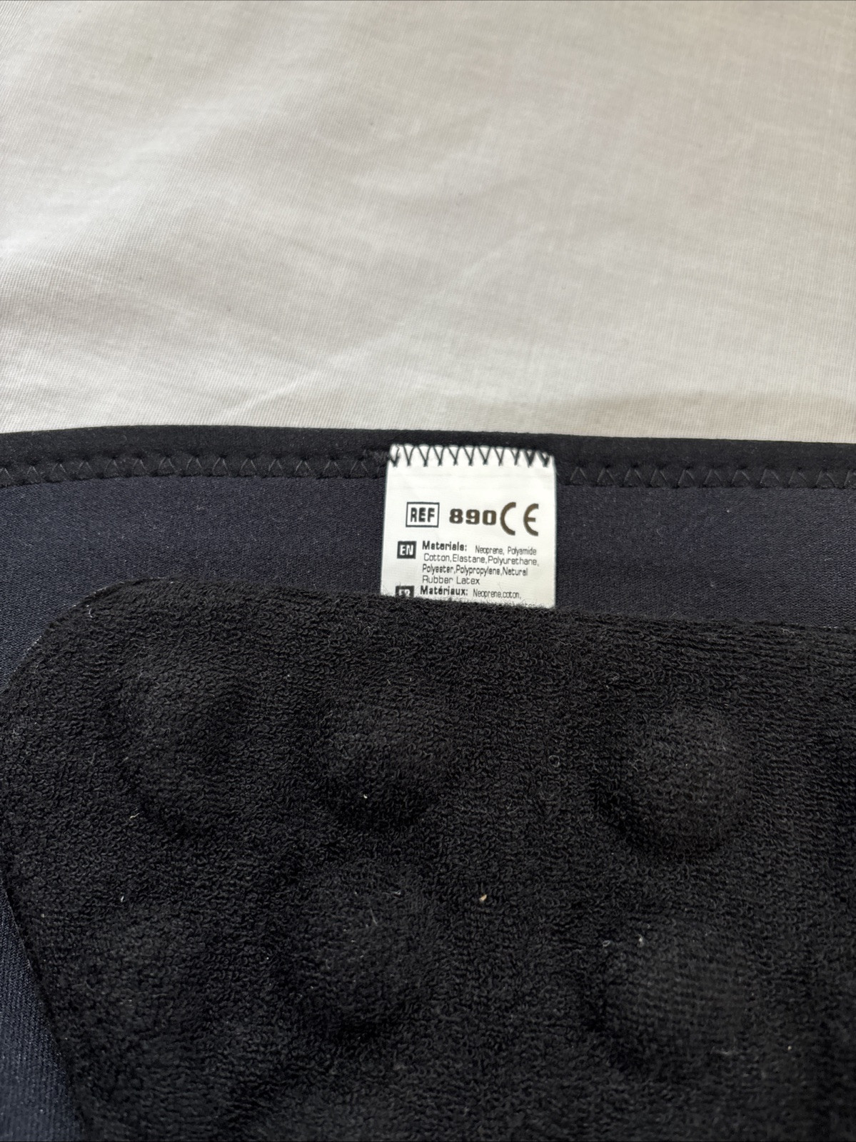 Neo G Back Support Support Straps And Massage Insert