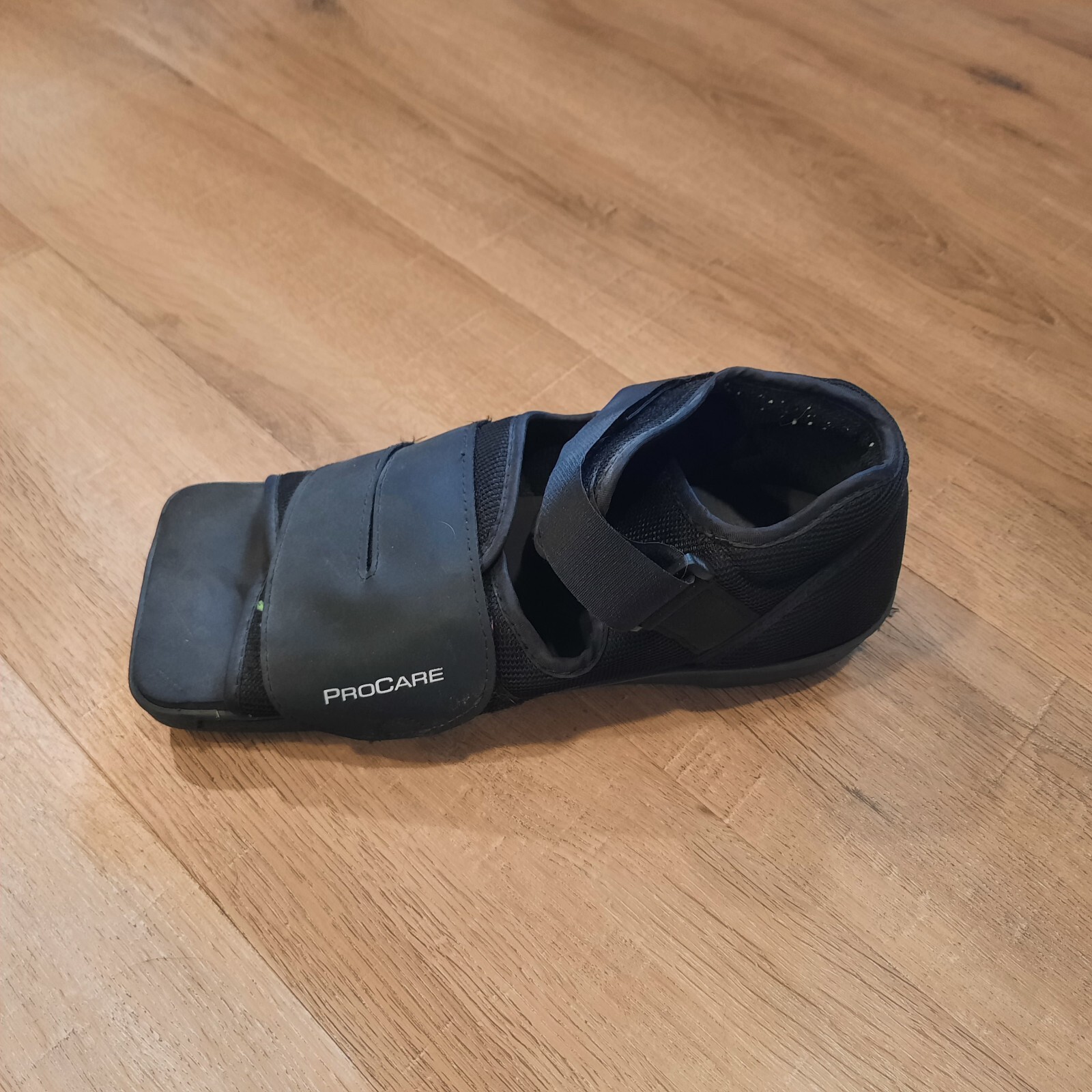 ProCare Post Op Shoe Squared Toe Men’s 8-9 Women’s Sz 10-11 Adjustable Hook Loop
