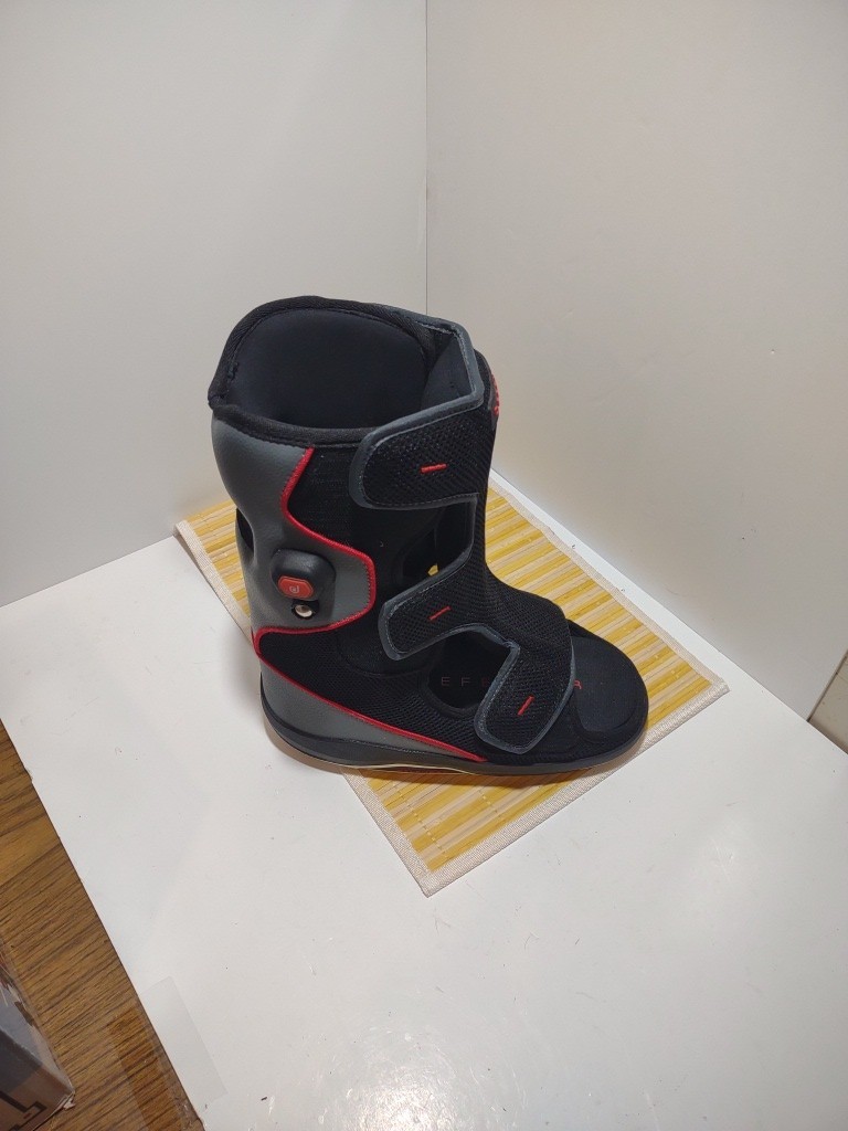Defender Air Walker Orthopedic Walking Boot w/ Pump Tall Black/Grey