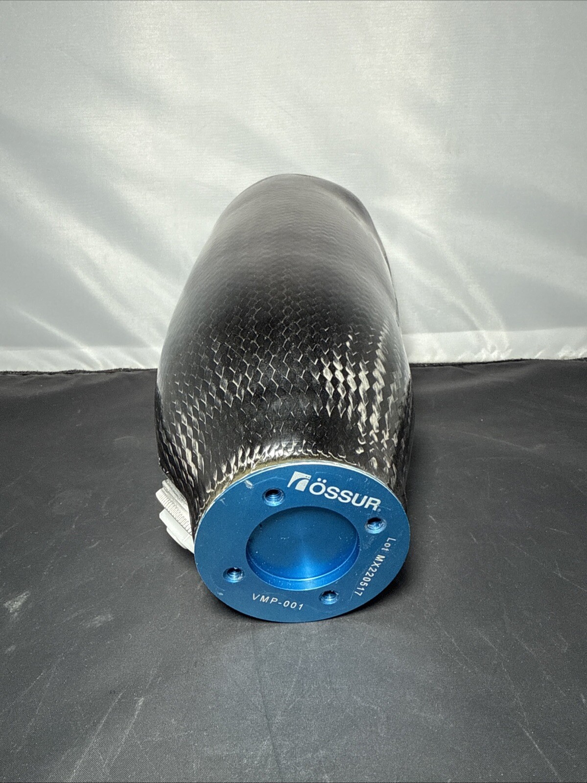 PROSTHETIC BLACK CARBON FIBER LEG SOCKET Above Knee Left Leg W Mounting Plate