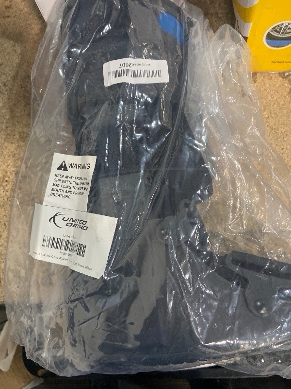 United Ortho Air Cam Walker Fracture Boot, Small, Black