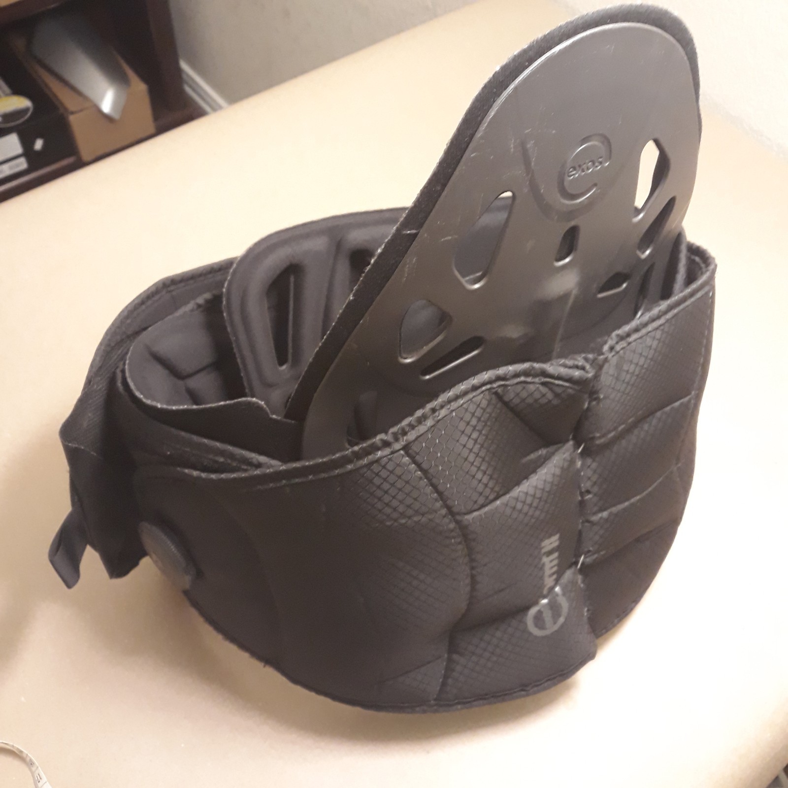 Exos FORM II 637 Back Brace Back Pain Spine BOA Adjustable Brace Size S/M