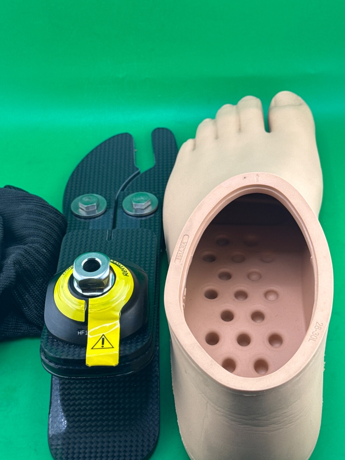 ossur pro-flex Proflex LP prosthetic foot, size 28, category 4, left excellent