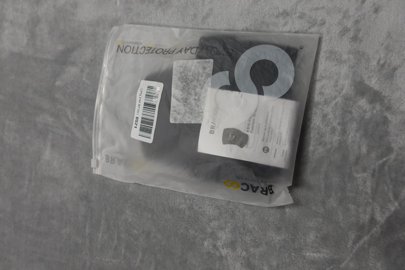 Bracoo Unisex Adult’s Comfort Fit Support Knee Fulcrum Wrap KS10 NWT